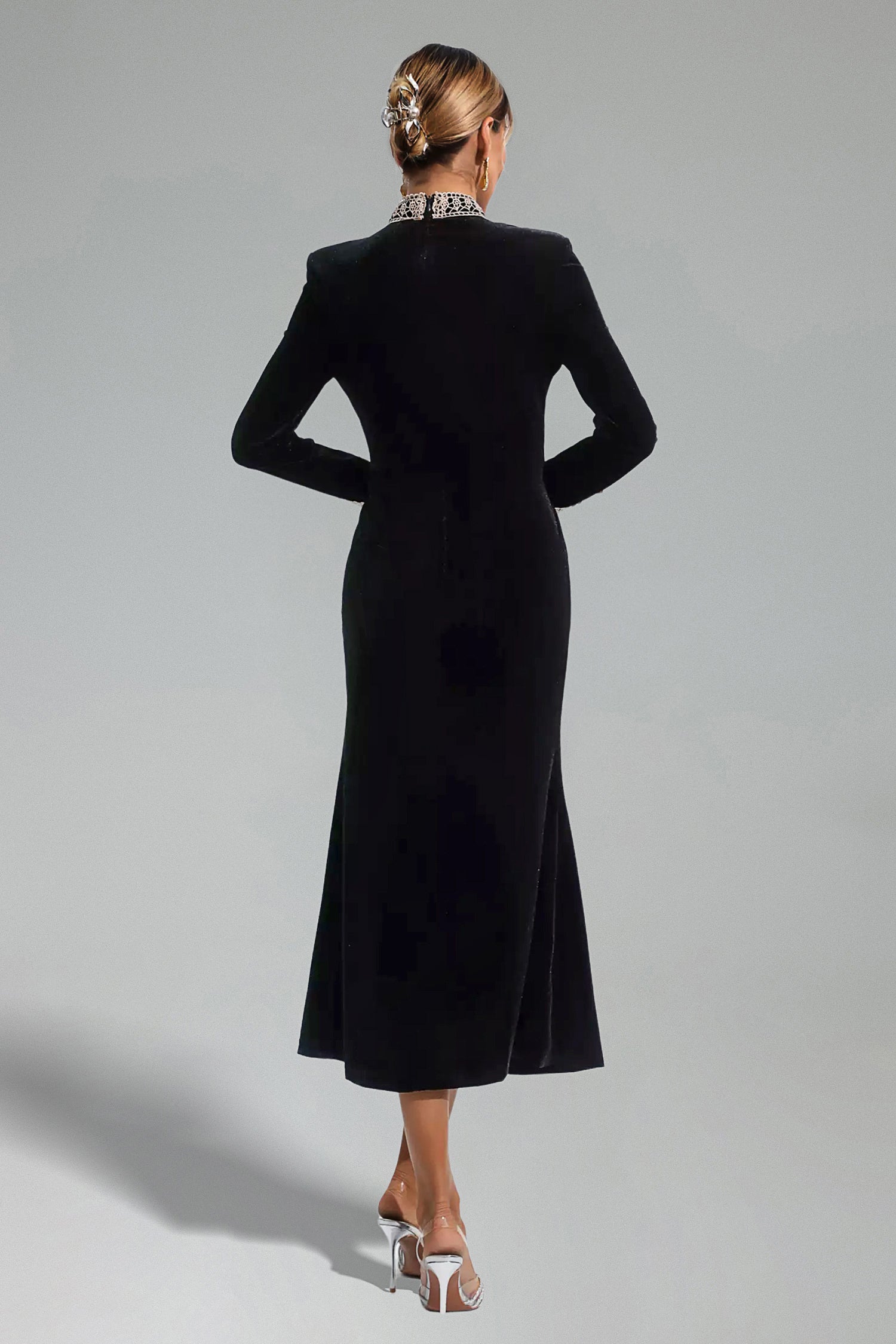 Fagaro Long Sleeves Lace Velvet Midi Dress