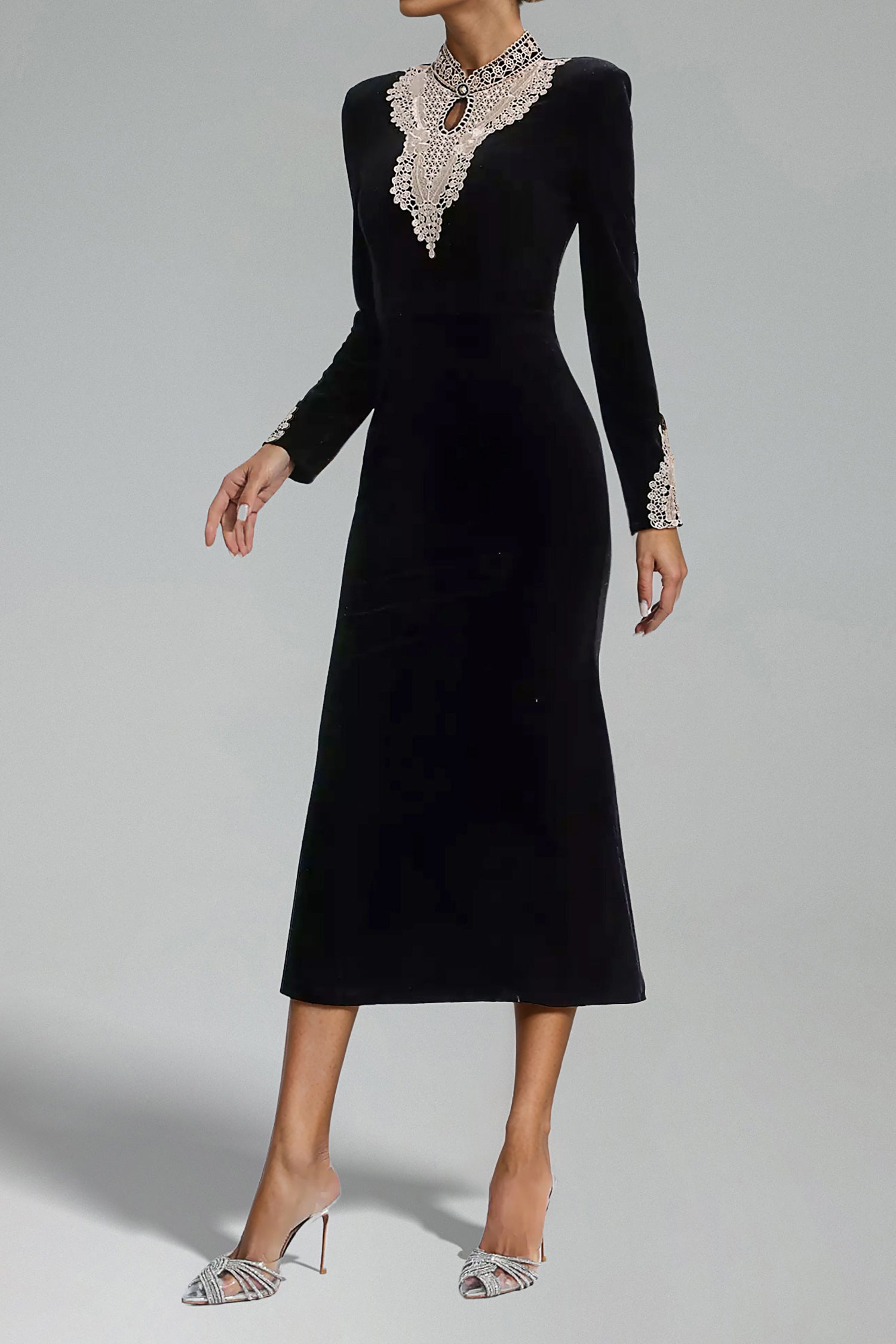 Fagaro Long Sleeves Lace Velvet Midi Dress