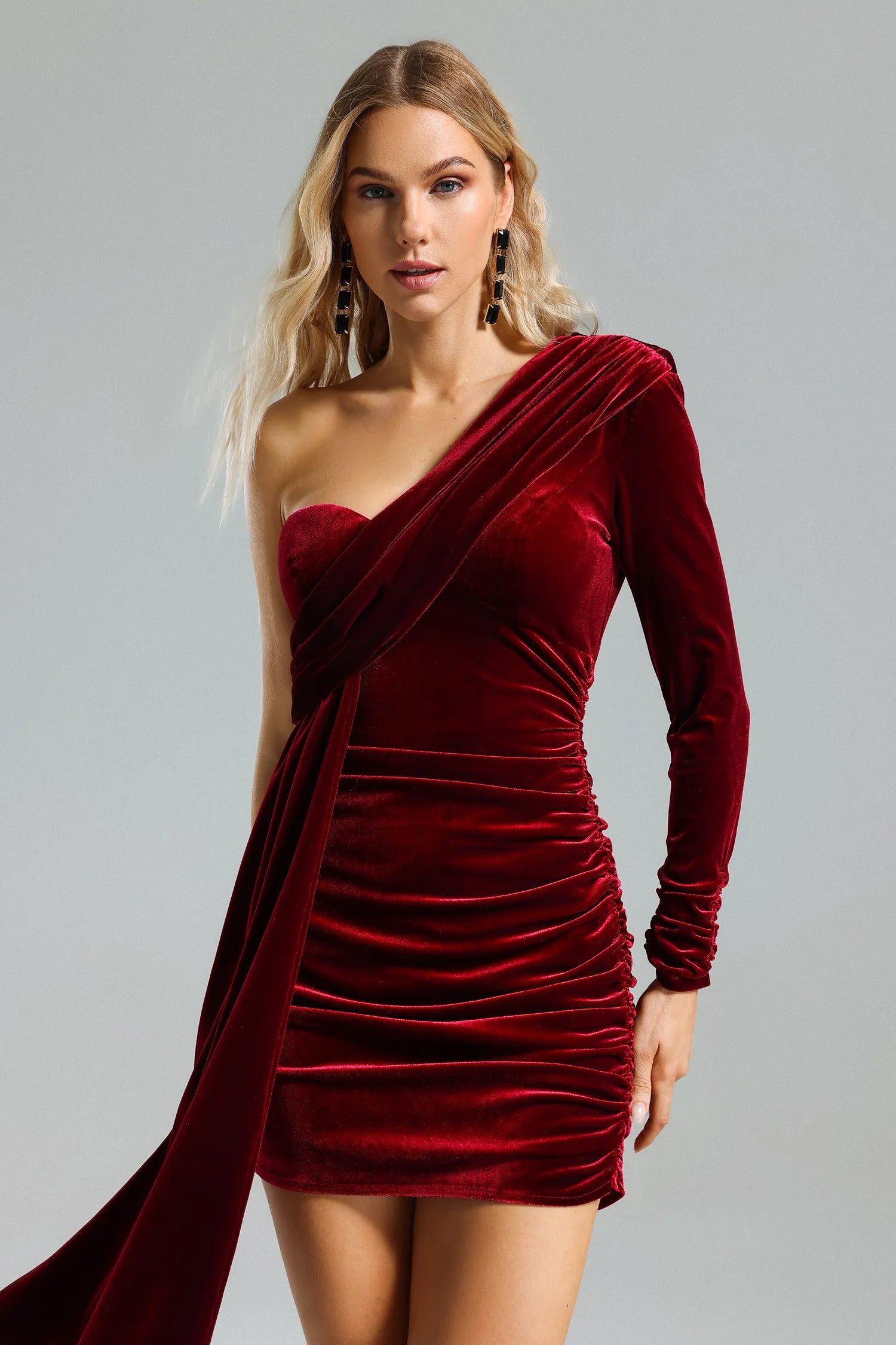 Faithe One-Shoulder-Kleid aus plissiertem Samt