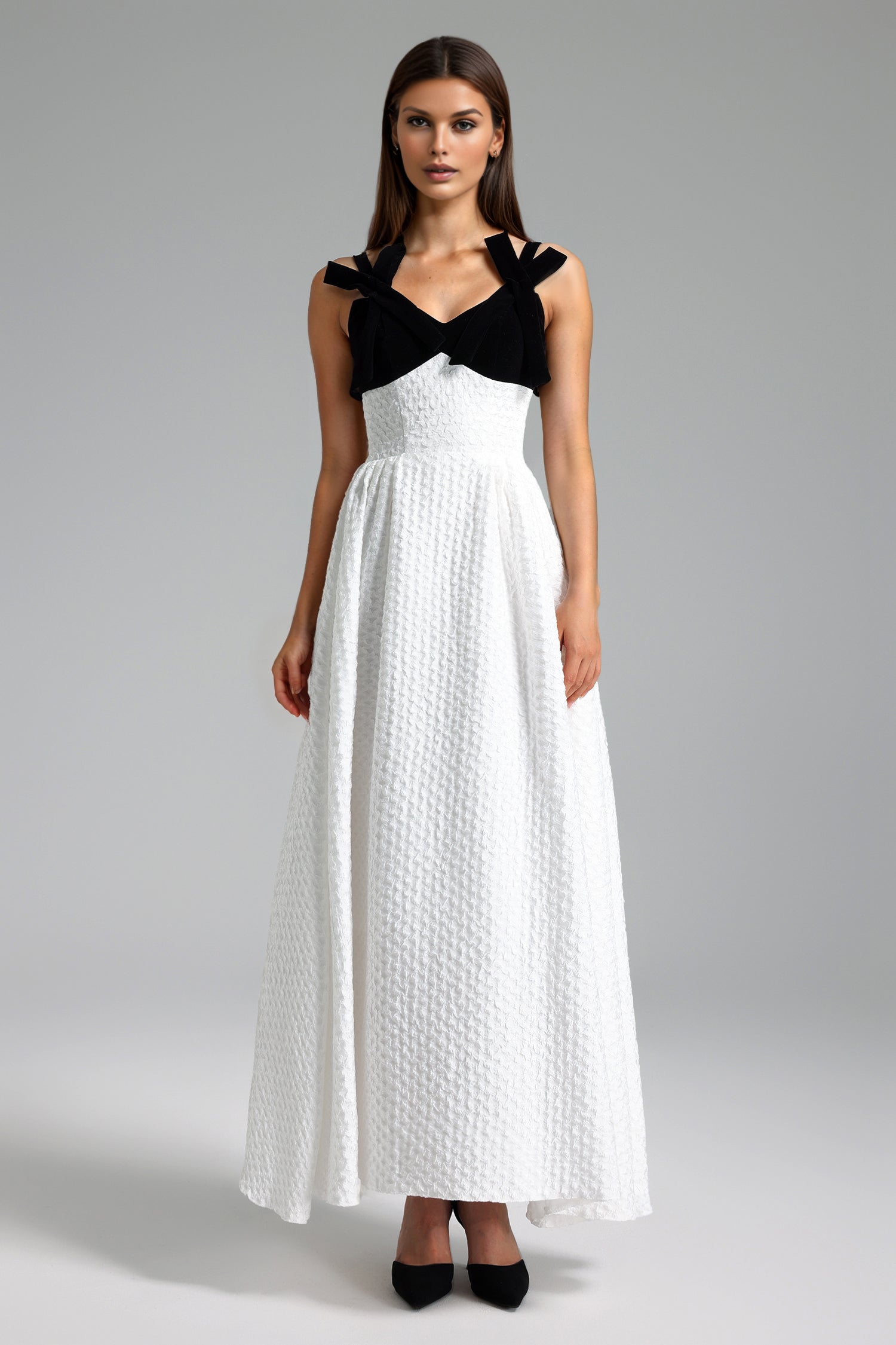 Donna Strapless Bow Puffy Maxi Dress