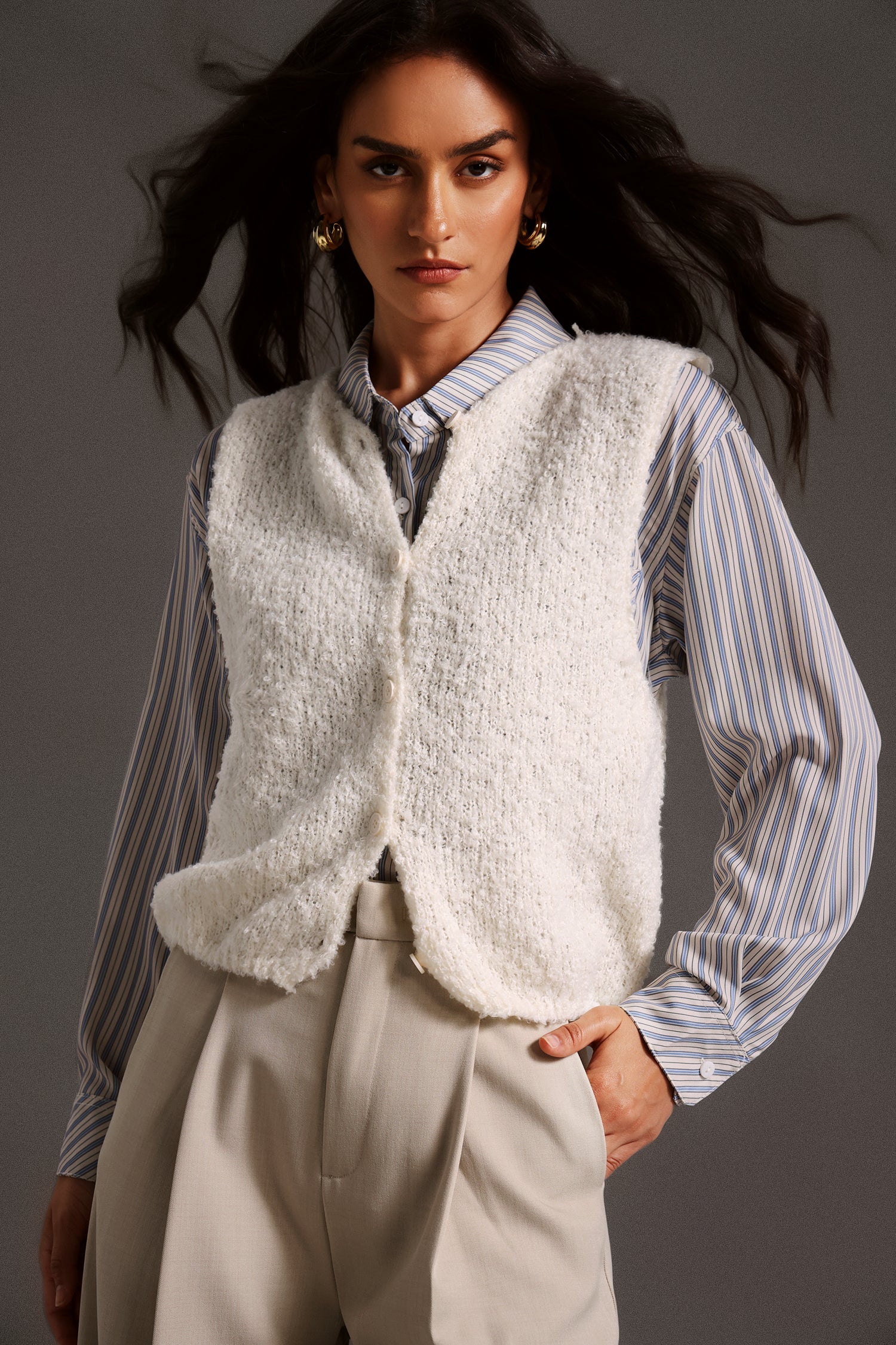 Flava Round Neck Sleeveless Blouse