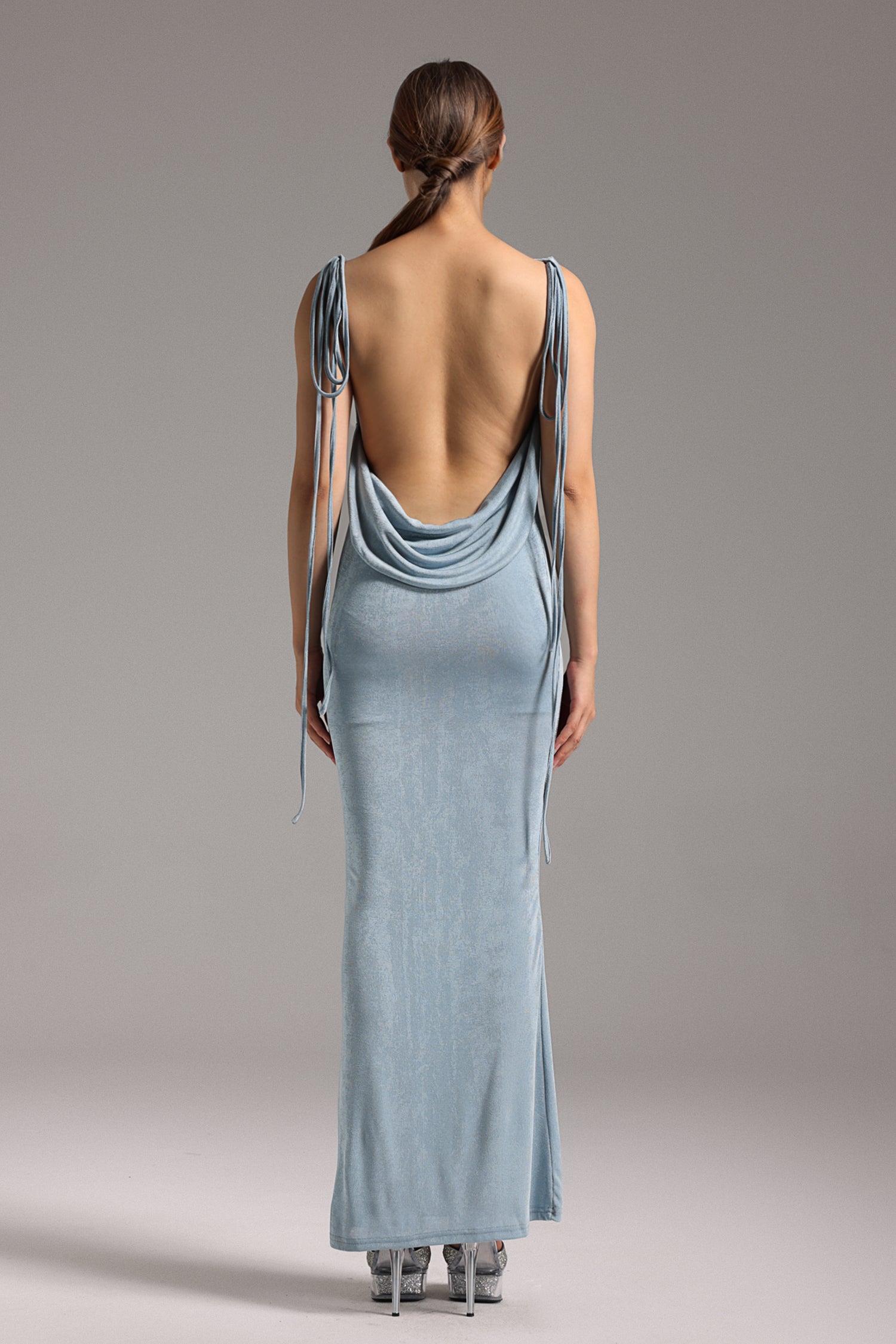 Iunne Sleeveless Backless Maxi Dress