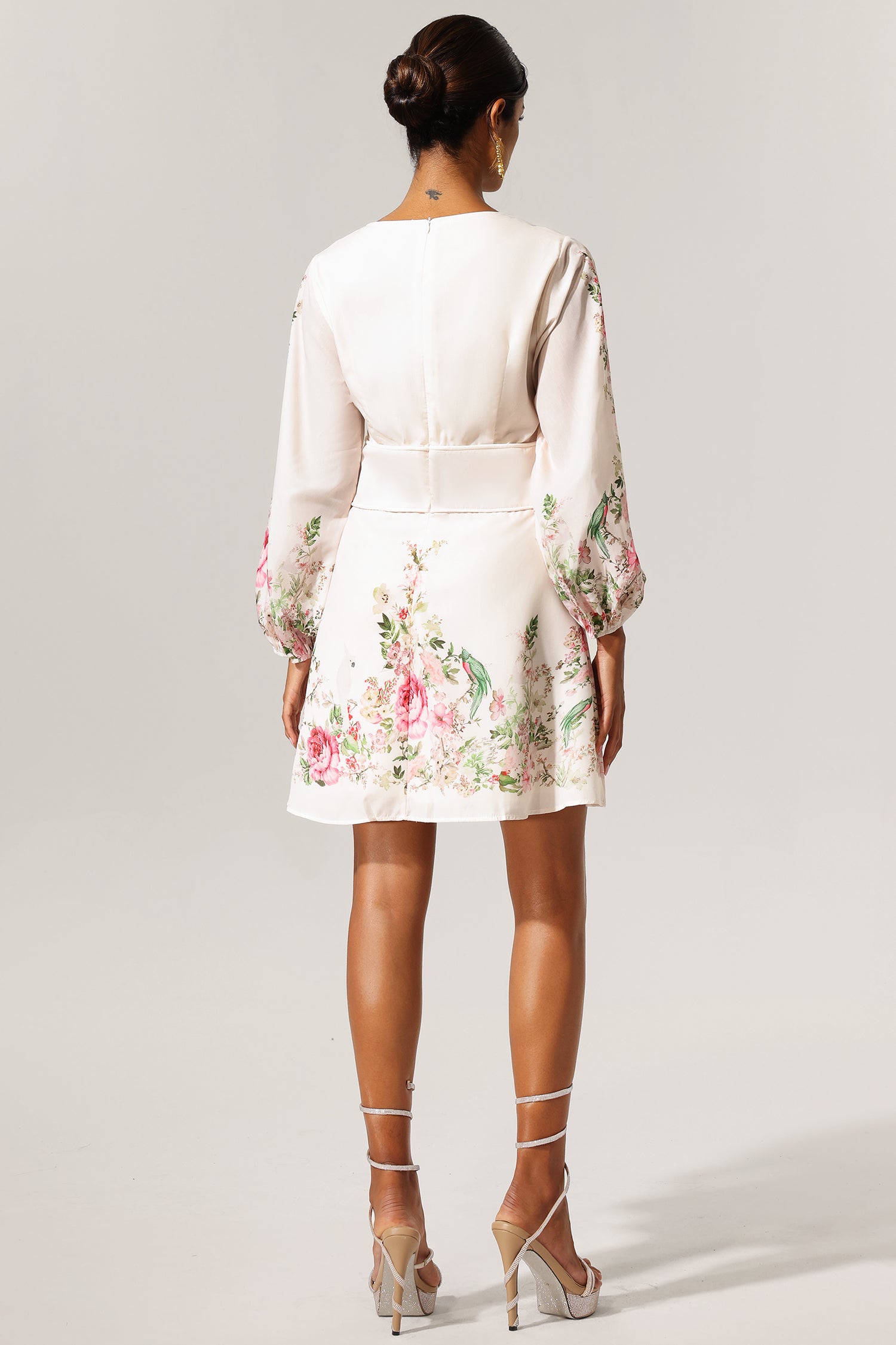 Mota V-Neck Floral Printed Mini Dress