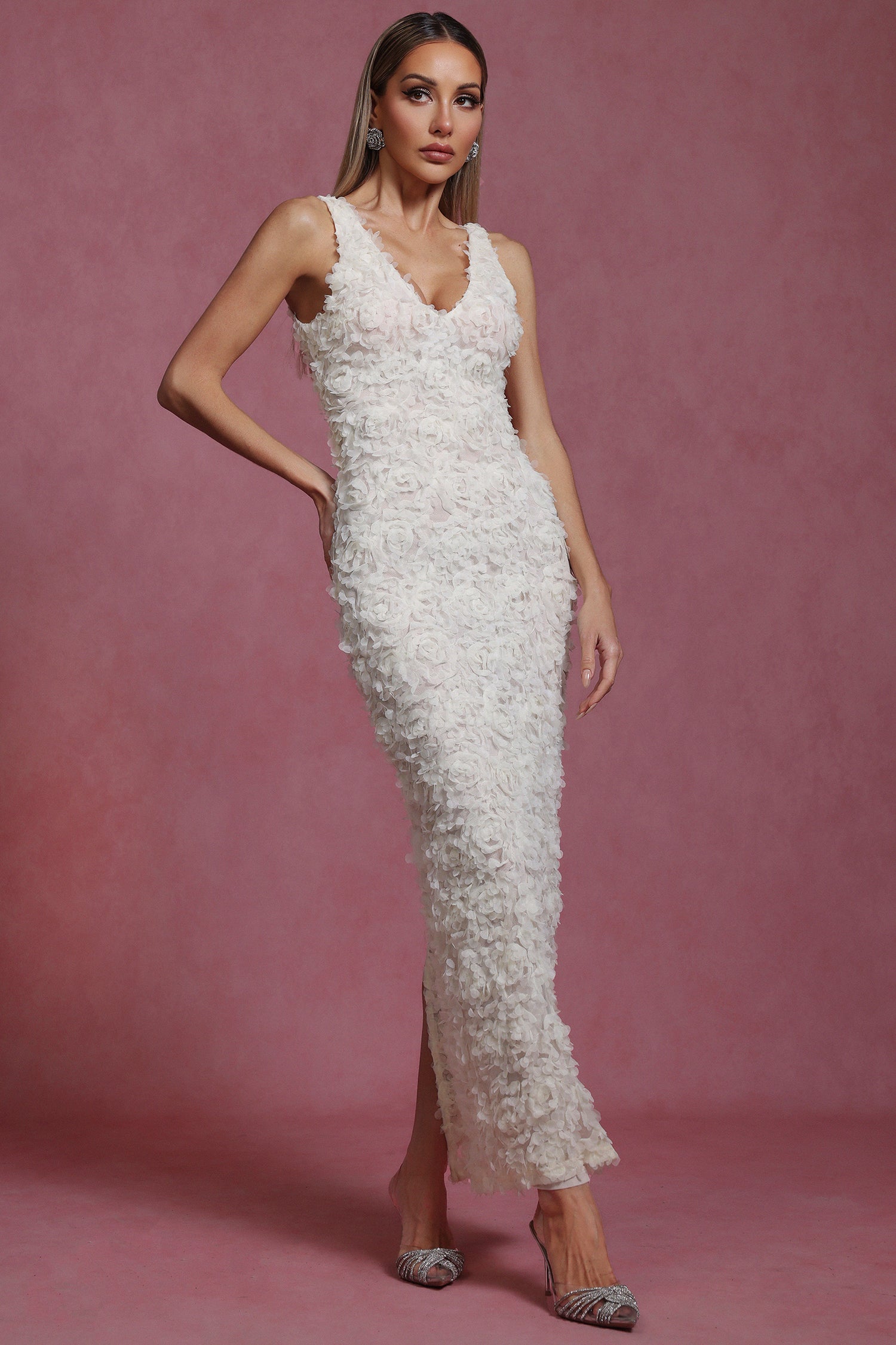 Erele Sleeveless V-Neck Flowers Maxi Dress