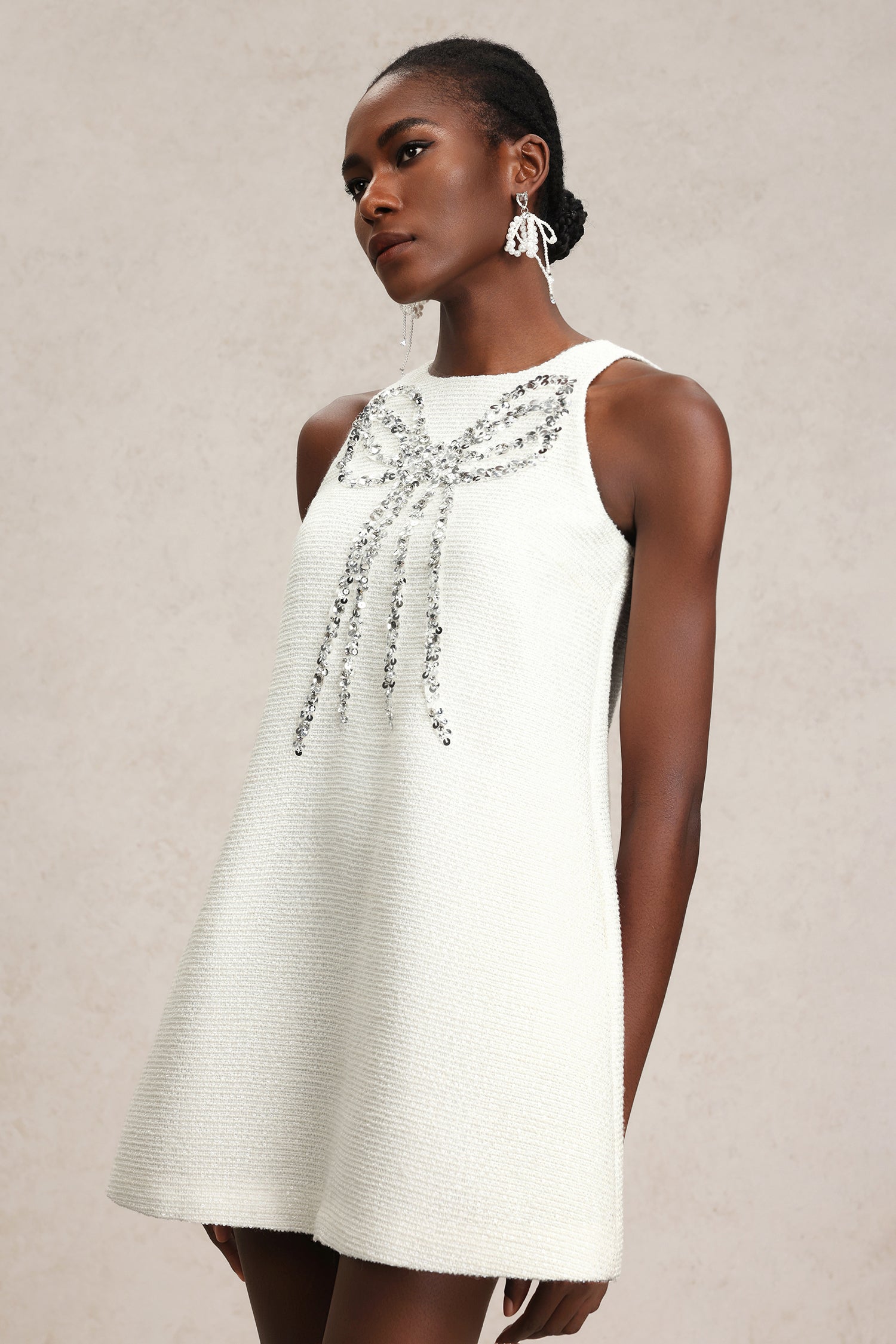 Tesare  Round Neck Sleeveless Sequin Bowknot Mini Dress