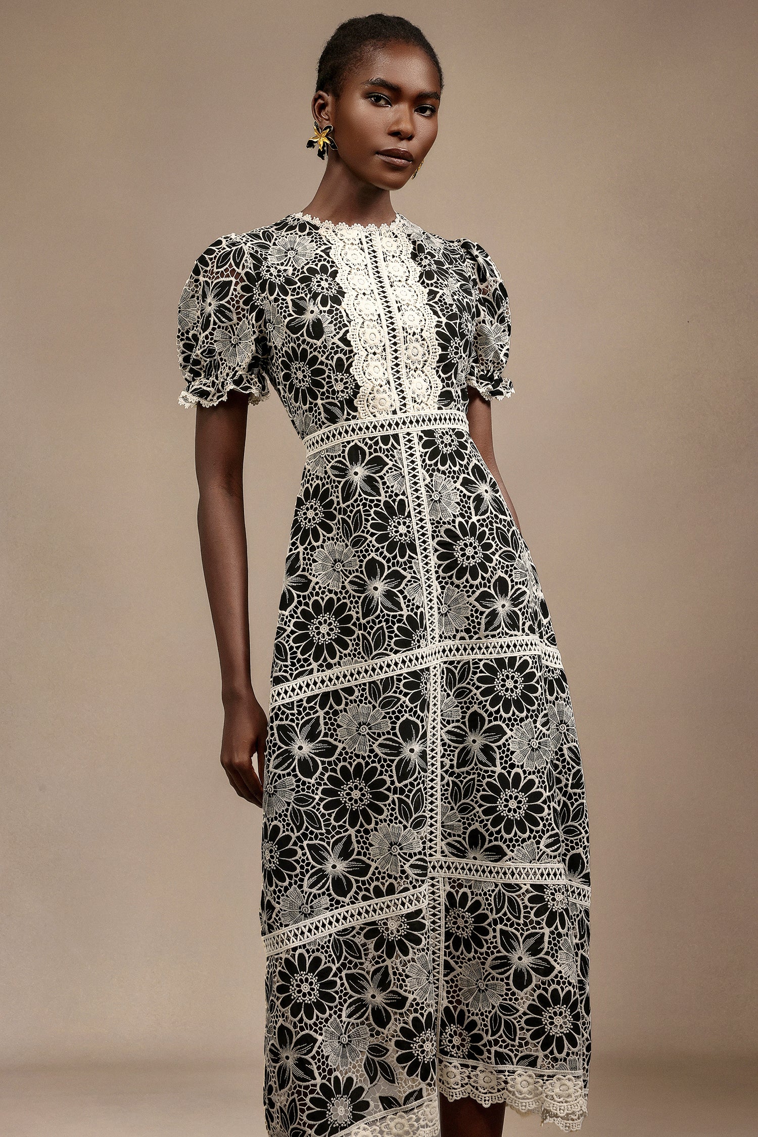 Samantha Short Sleeves Embroidery Flowers Midi Dress