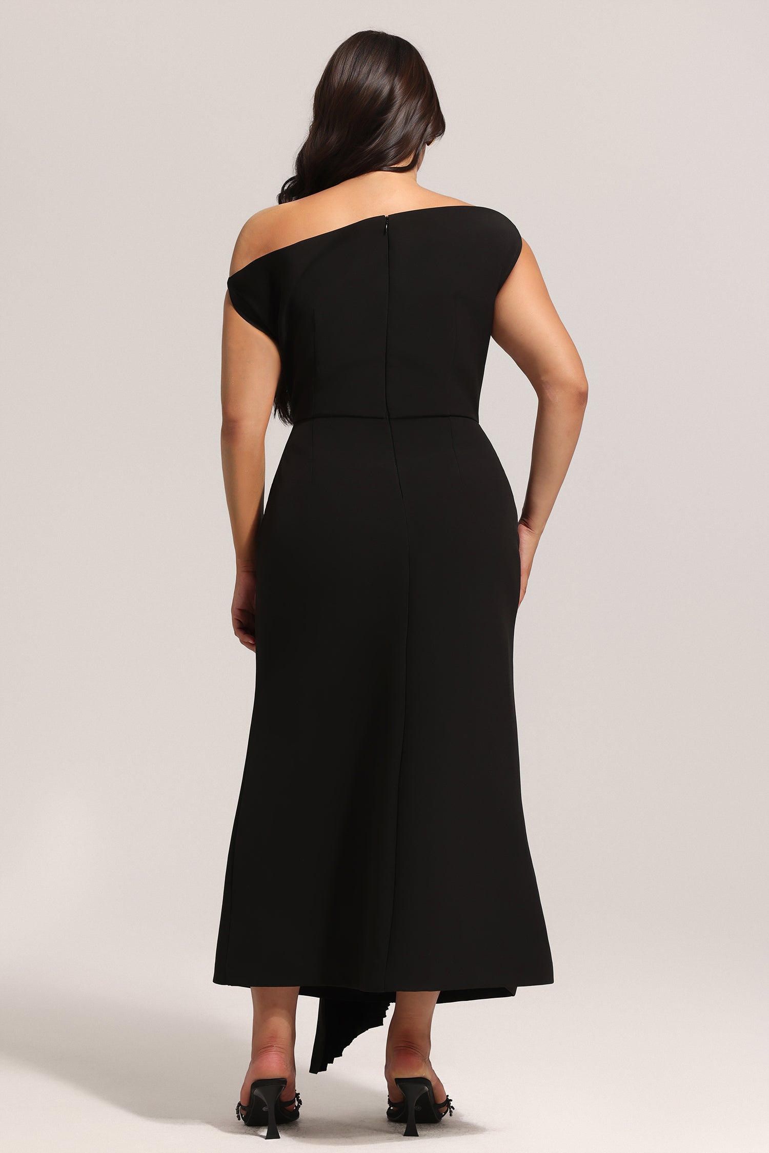 Juny Oblique Shoulder Sleeveless Folds Midi Dress