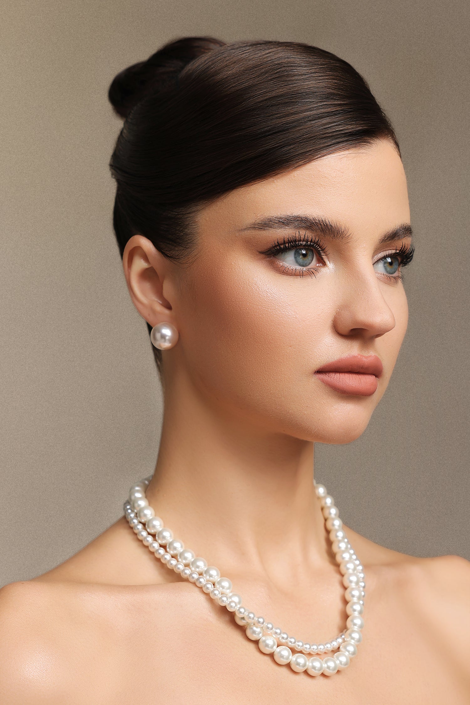 Villa Pearl Earrings