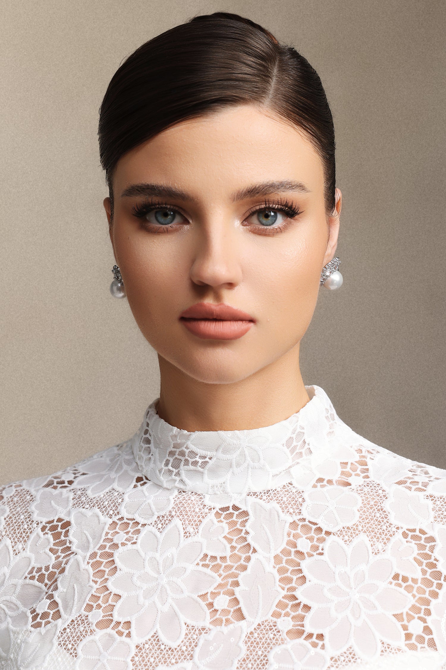 Nasim Round Flower Diamond Pearl Earrings