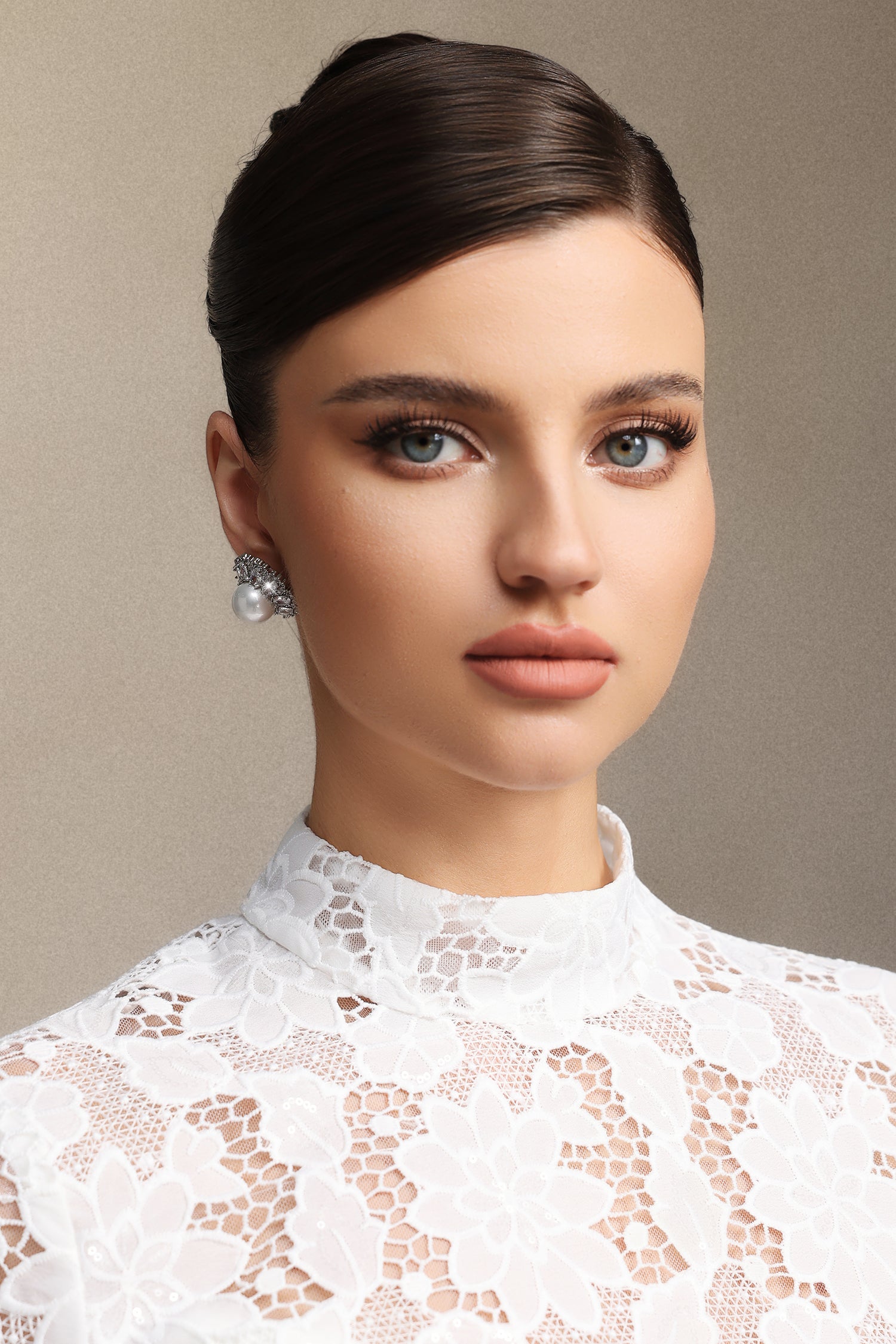 Nasim Round Flower Diamond Pearl Earrings