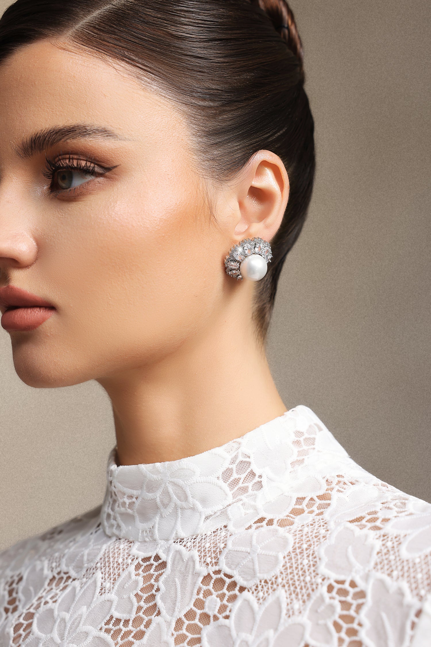 Nasim Round Flower Diamond Pearl Earrings