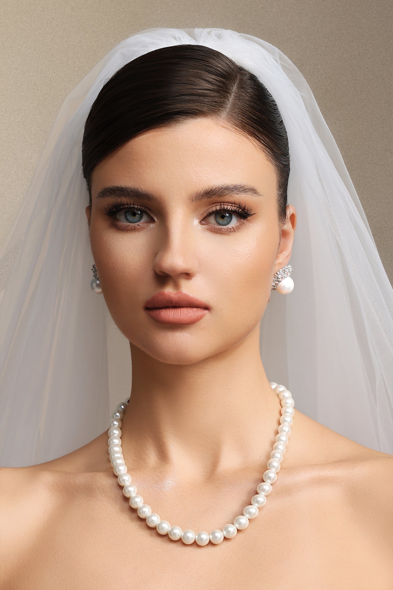 Naja Pearl Single Layer Necklace