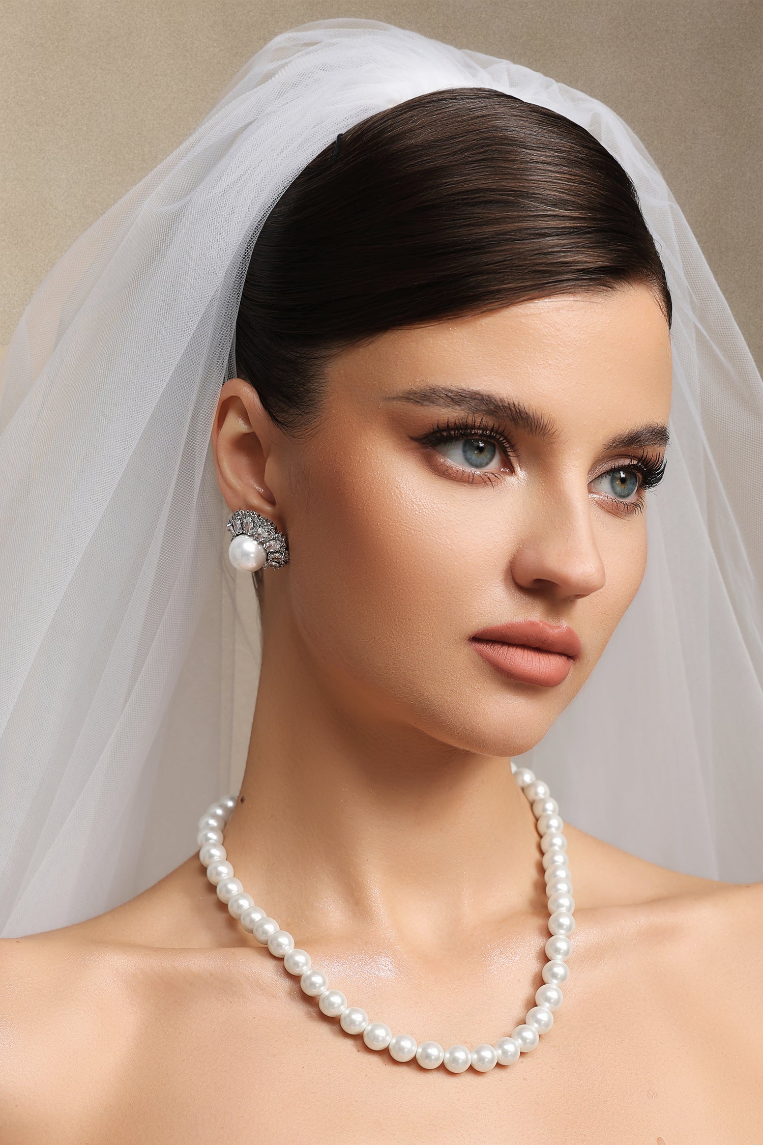 Naja Pearl Single Layer Necklace