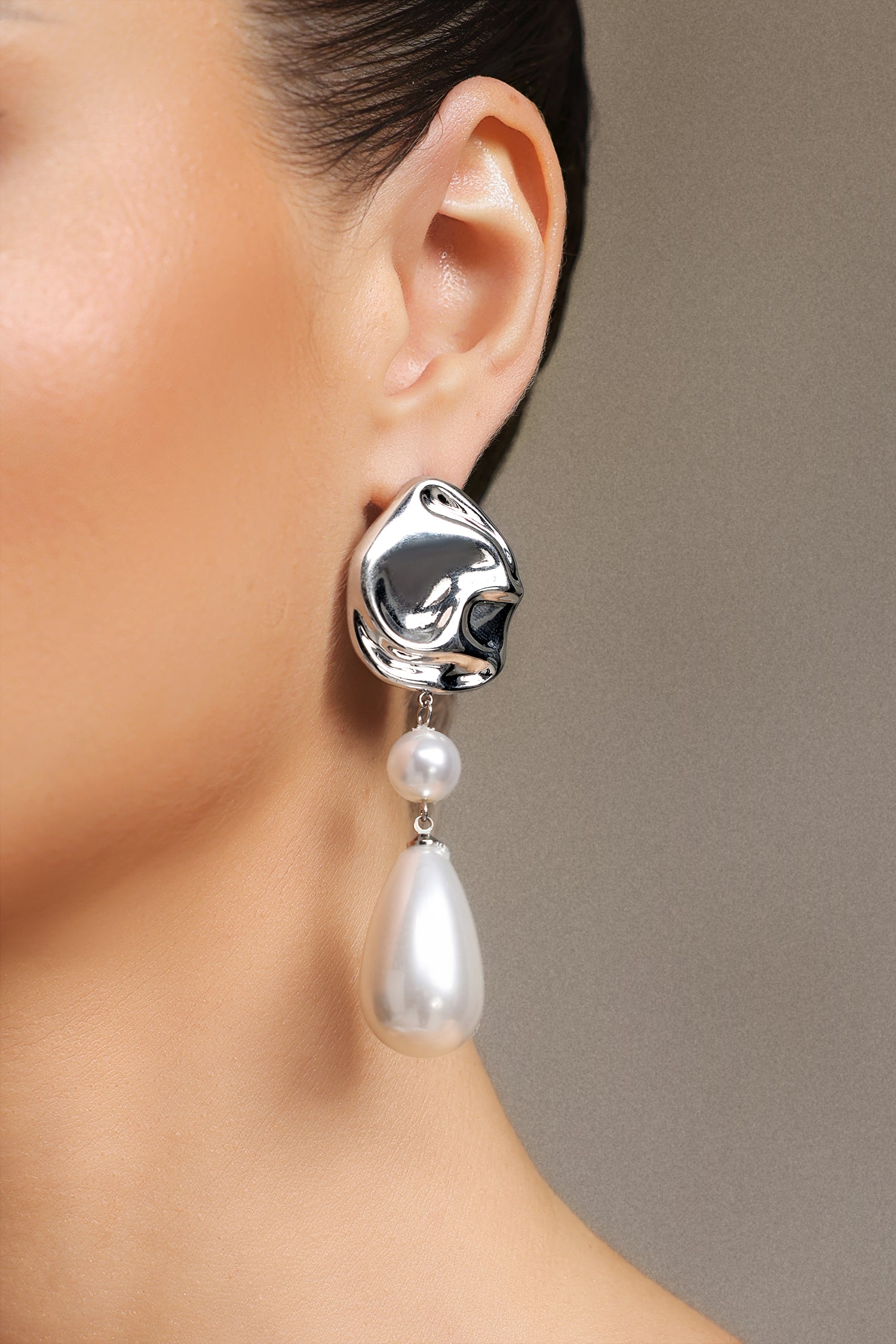 Runa Geometry Irregular Pearl Earrings