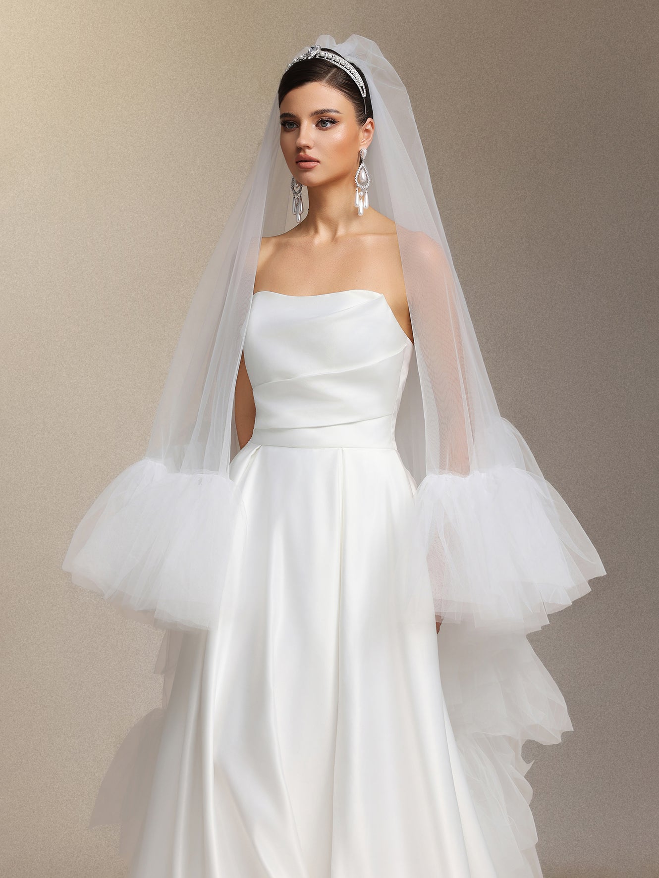 Kianala  Flounce Trailing Maxi Veil