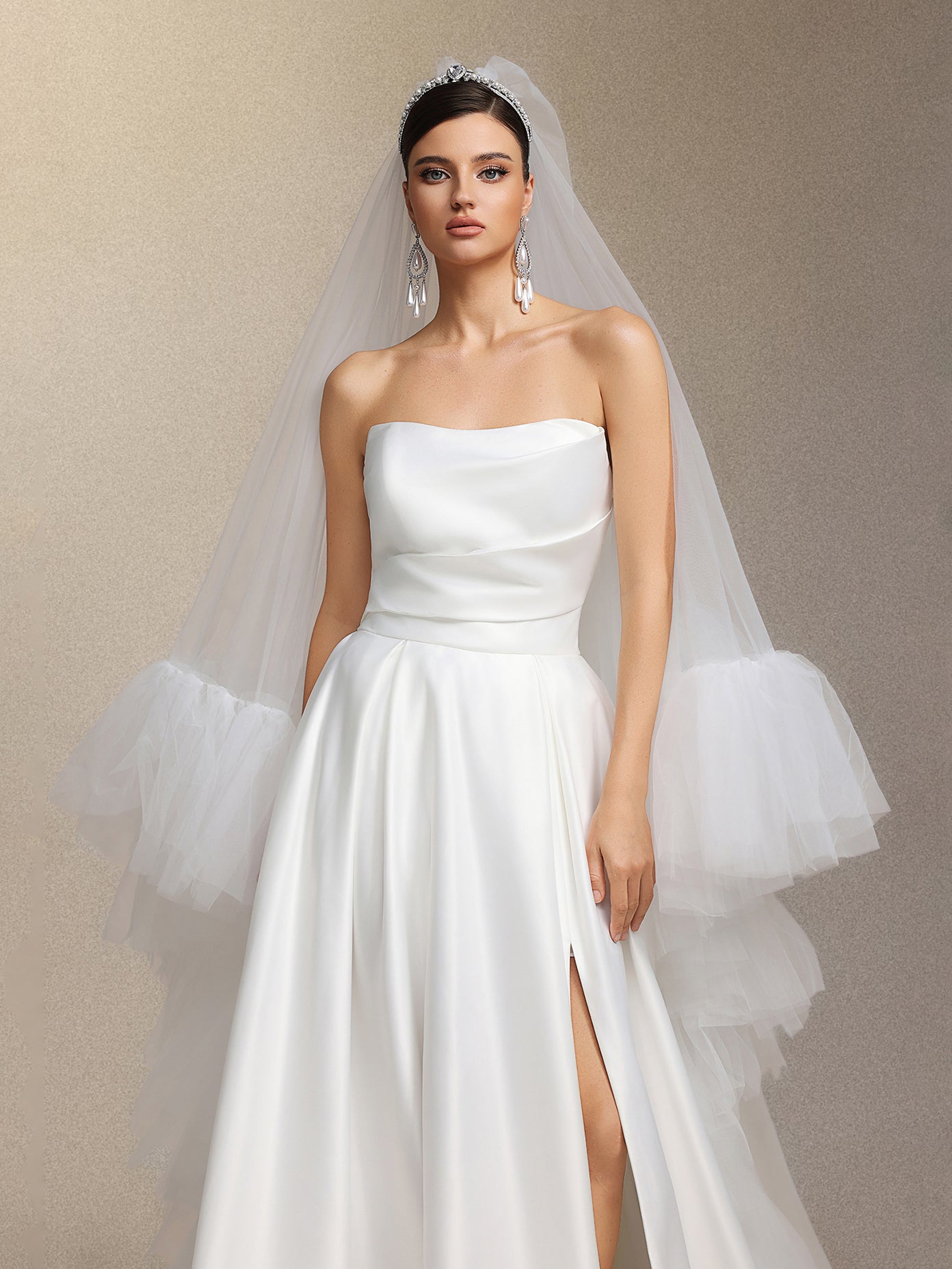 Kianala  Flounce Trailing Maxi Veil