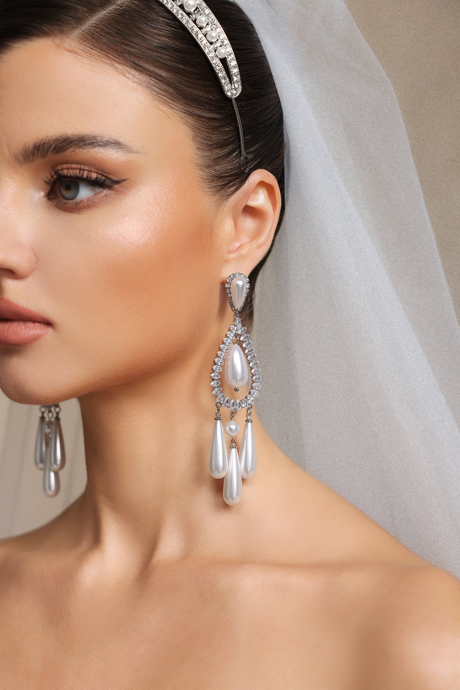 Oval Diamond Pearl  Tassels Earrings