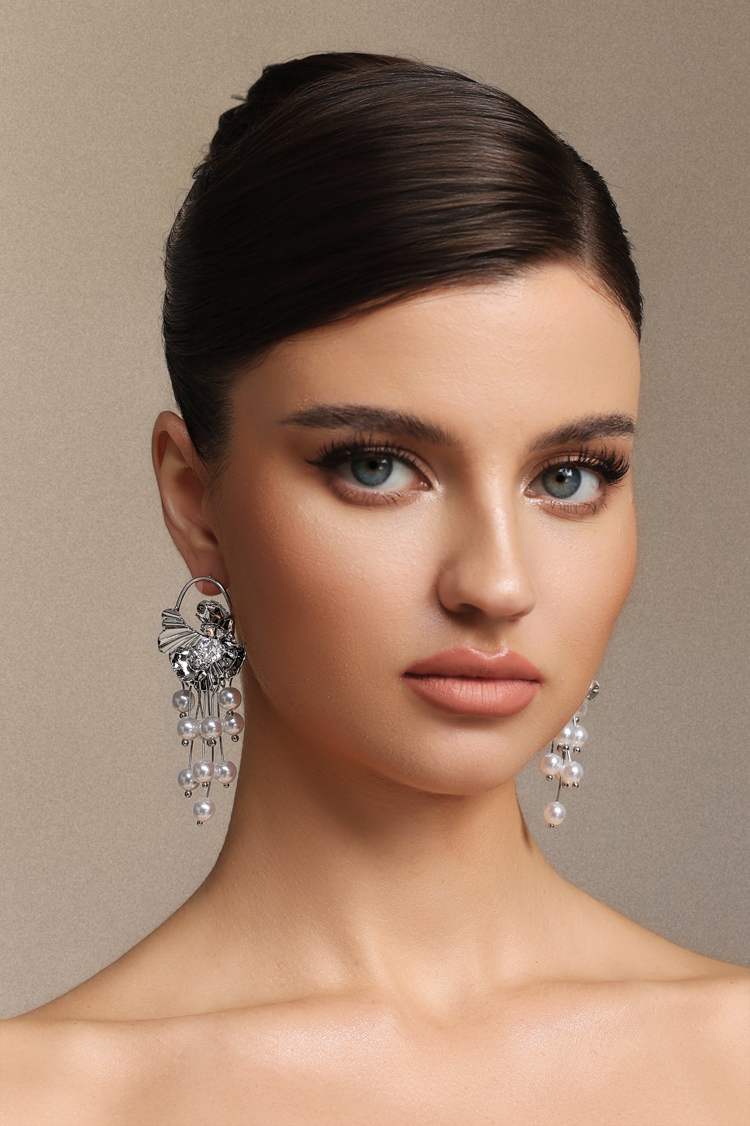 Yoli Geometry Square Diamond Earrings