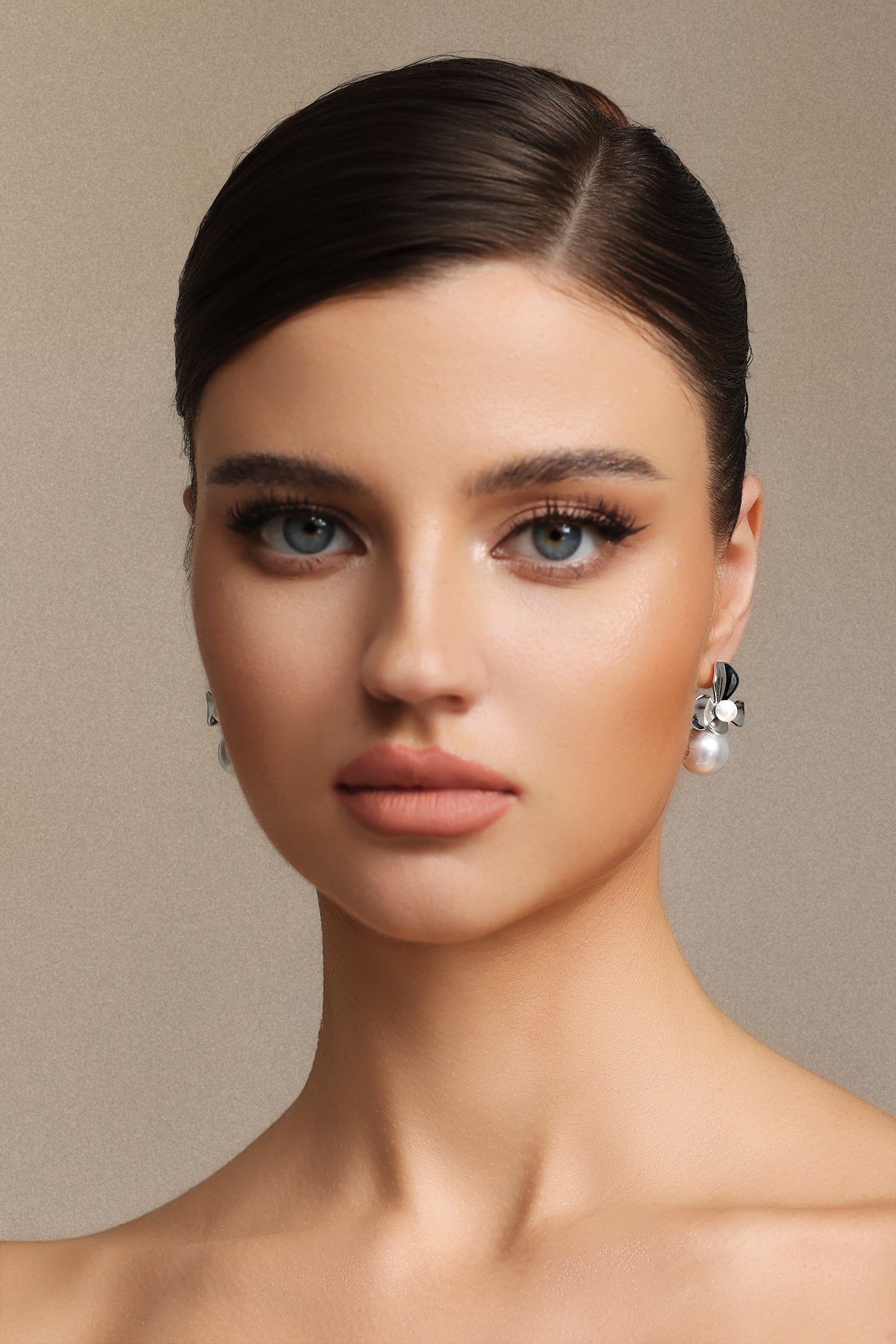 Pansy Flower Pearl Metal Earrings