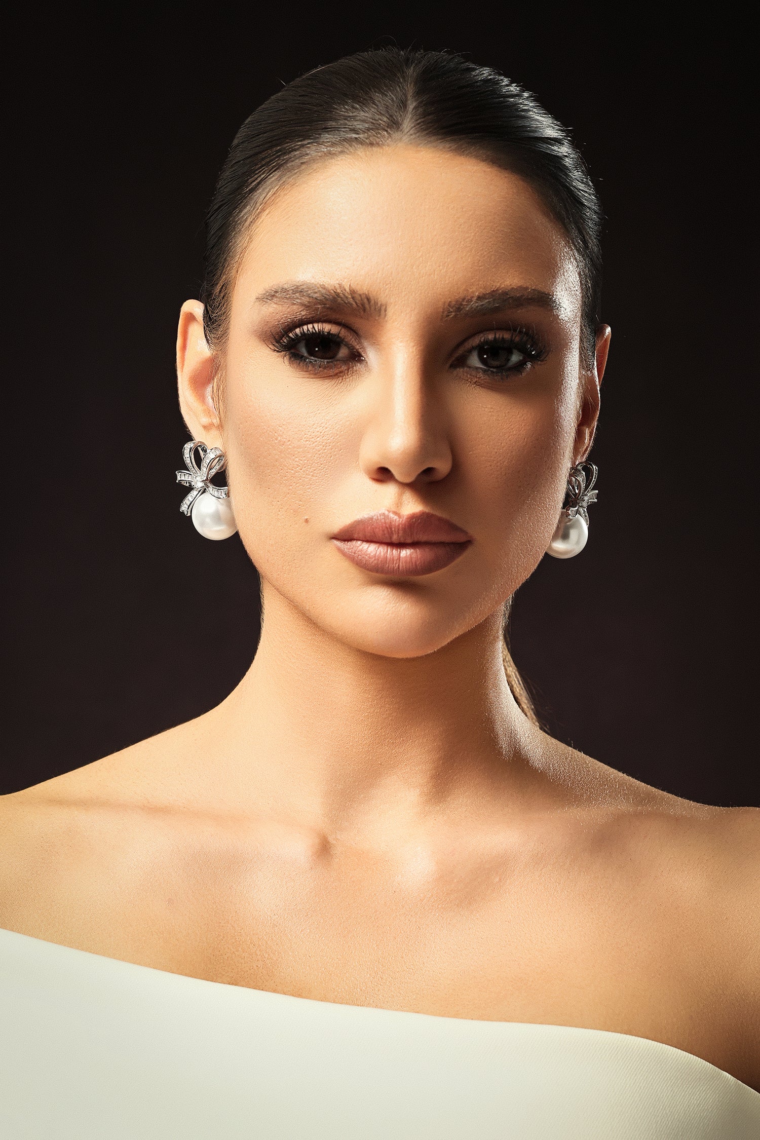 Zalea Pearl Diamond Ribbon Earrings