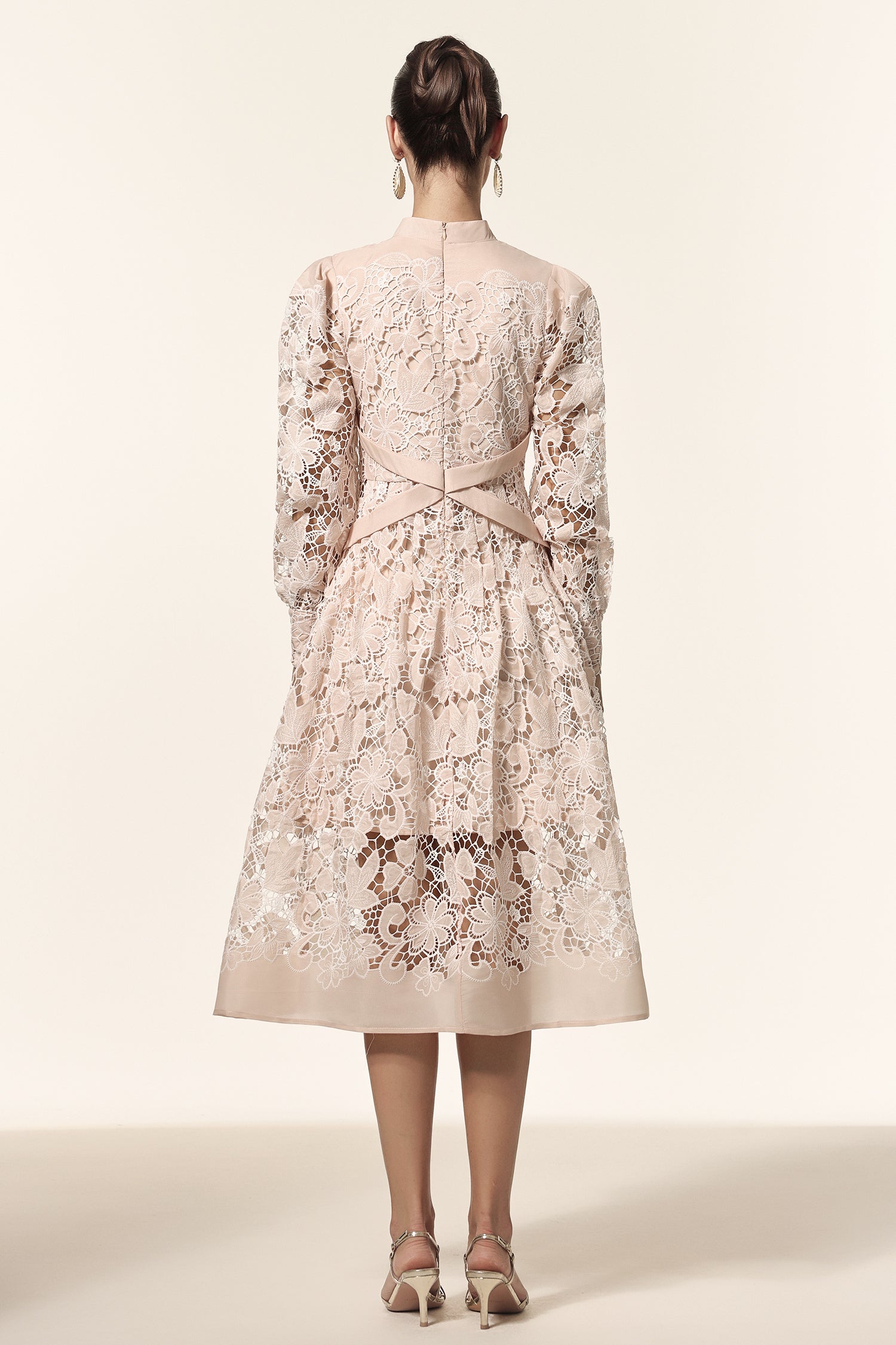 Saly V-Neck Long Sleeves Lace Midi Dress