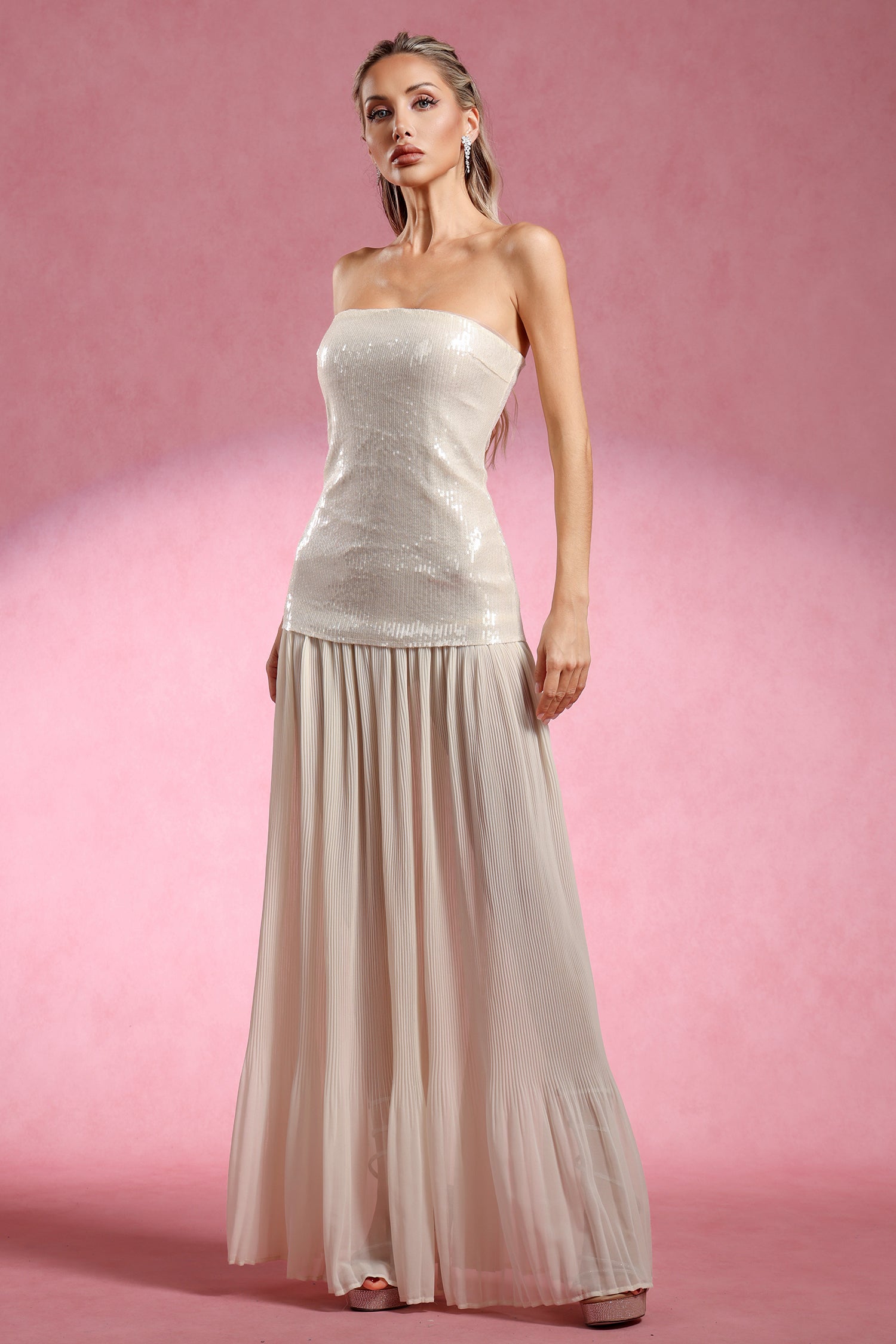 Riala Sleeveless Sequin Maxi Dress