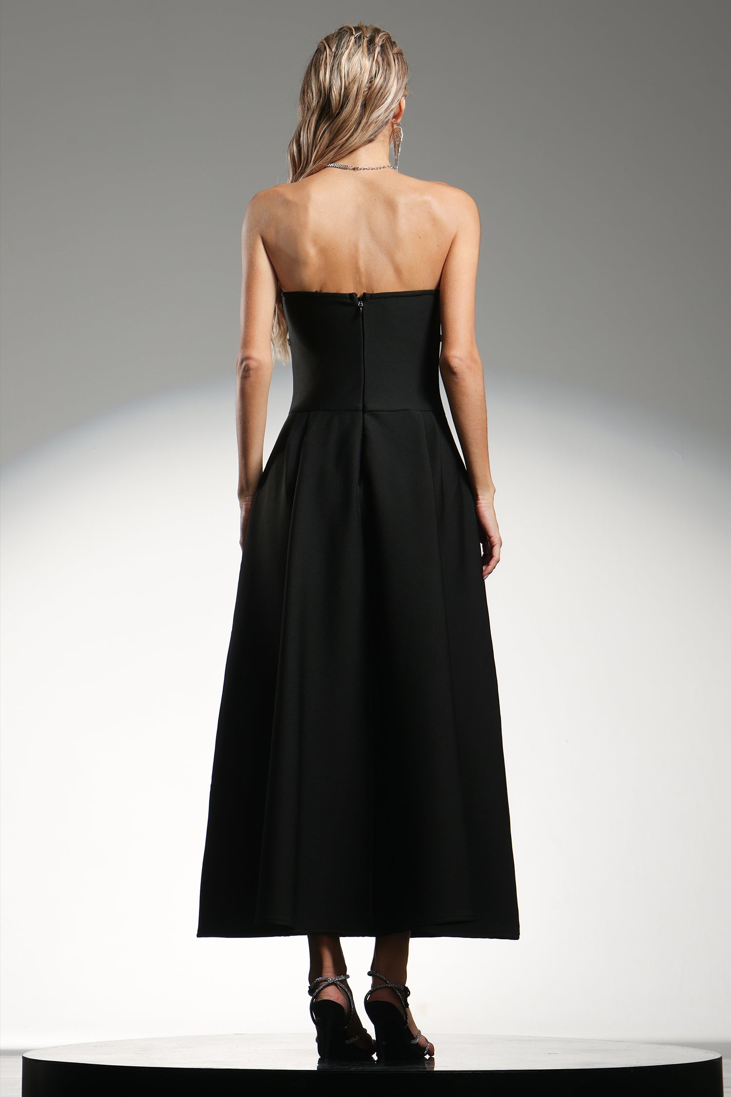 Ganera Sleeveless Diamond Bandage Midi Dress