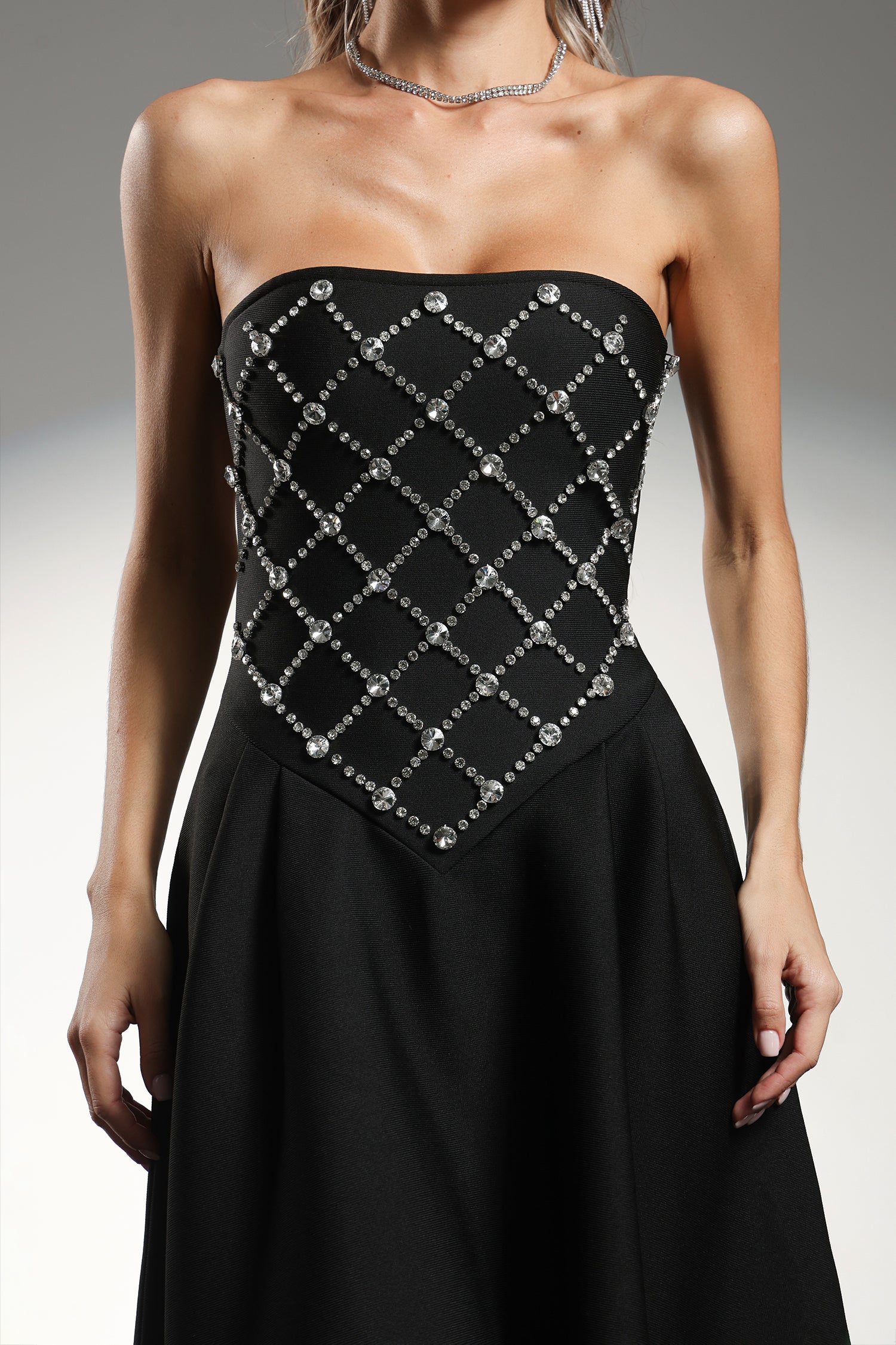 Ganera Sleeveless Diamond Bandage Midi Dress