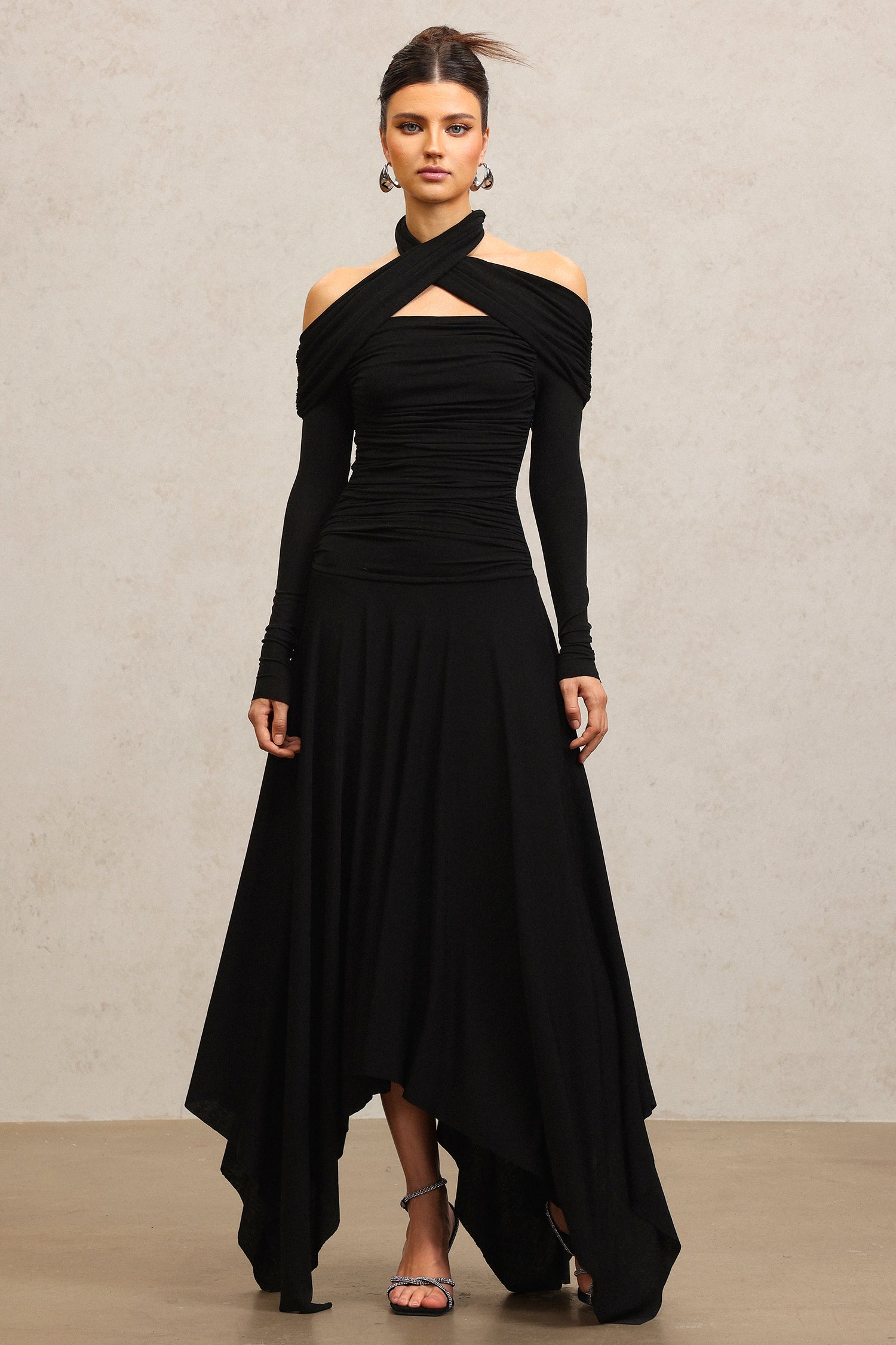 Ksenia Long Sleeves Folds Maxi Dress