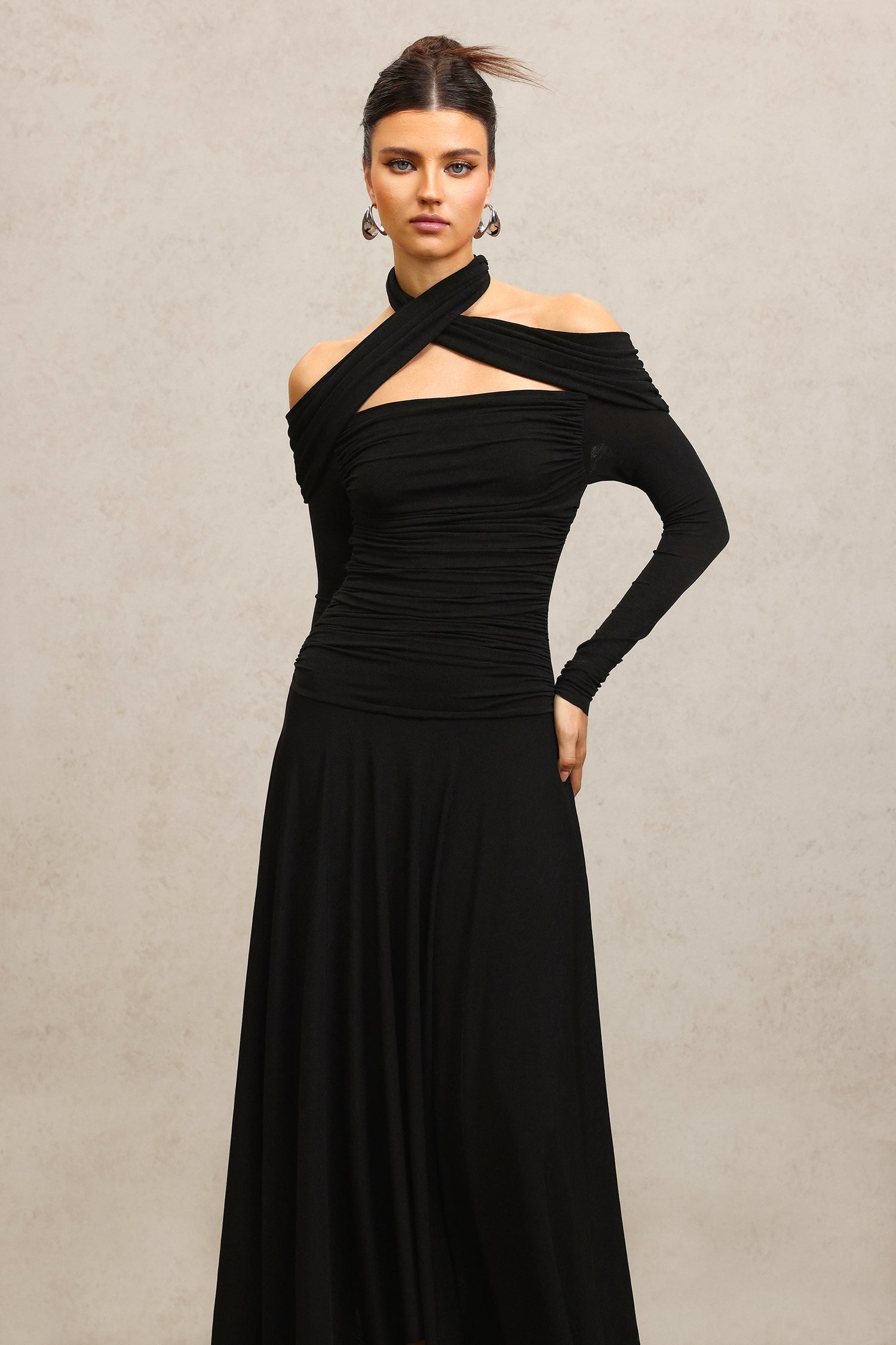 Ksenia Long Sleeves Folds Maxi Dress