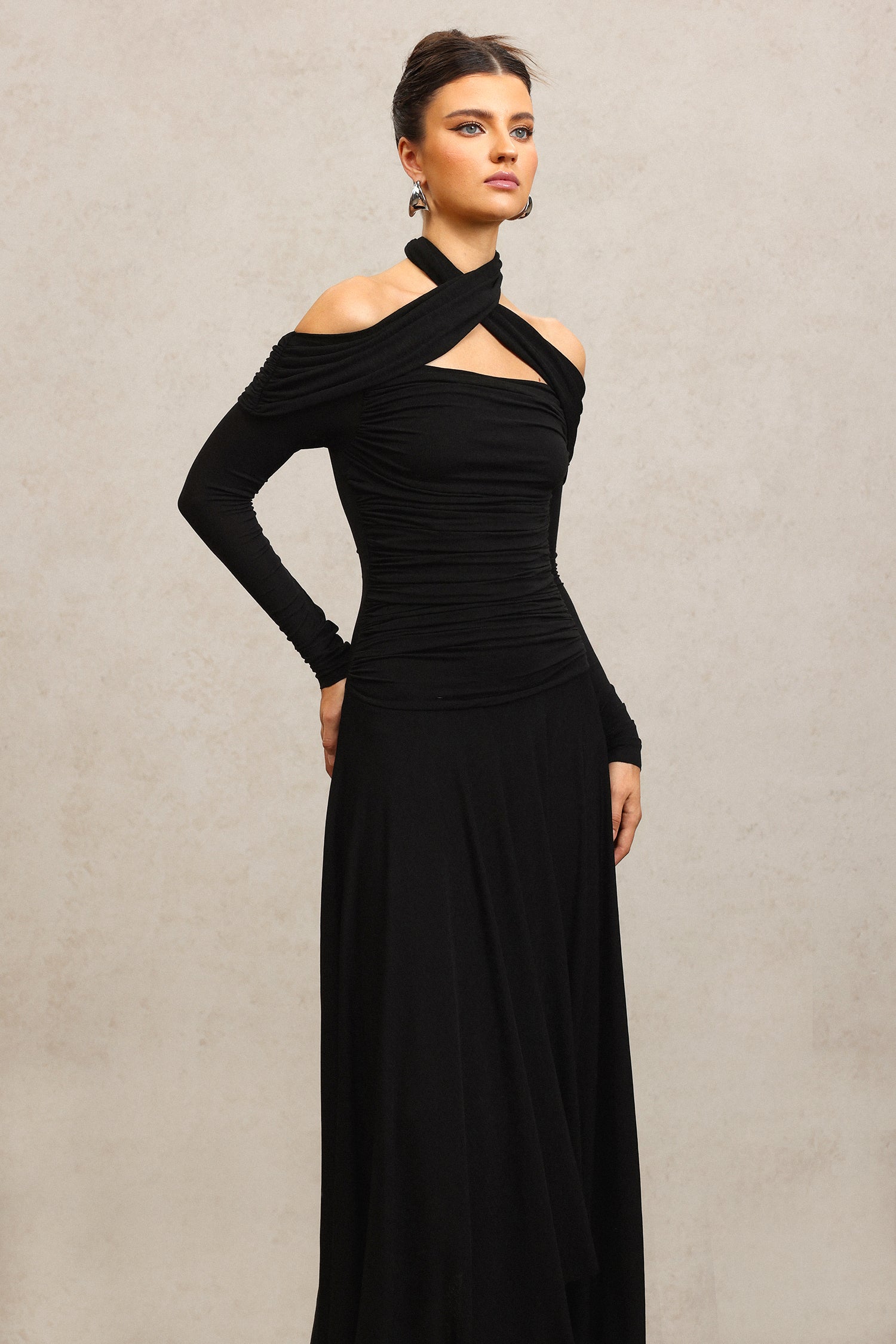 Ksenia Long Sleeves Folds Maxi Dress