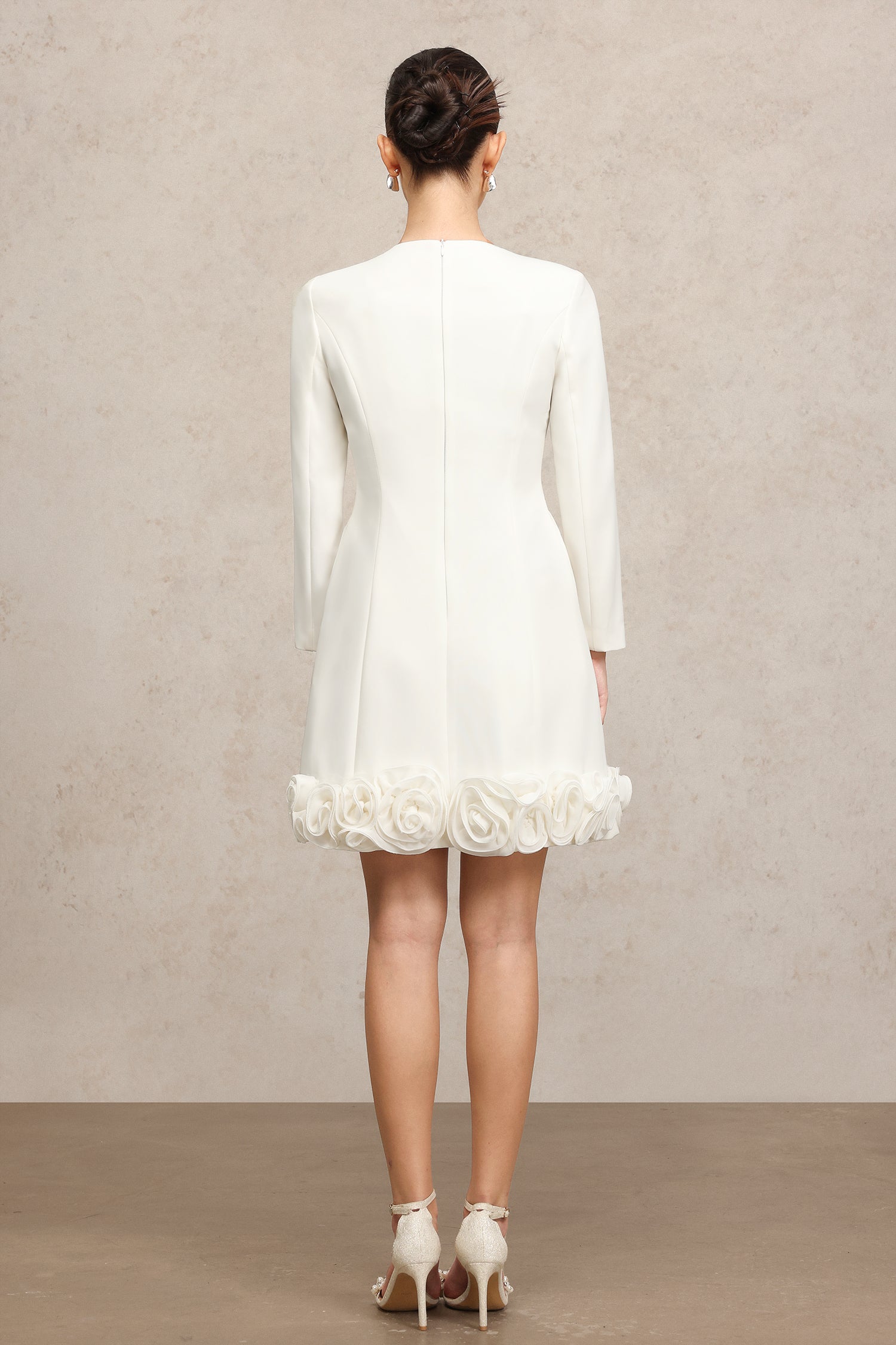 Doluo Round Neck Long Sleeves Flowers Mini Dress