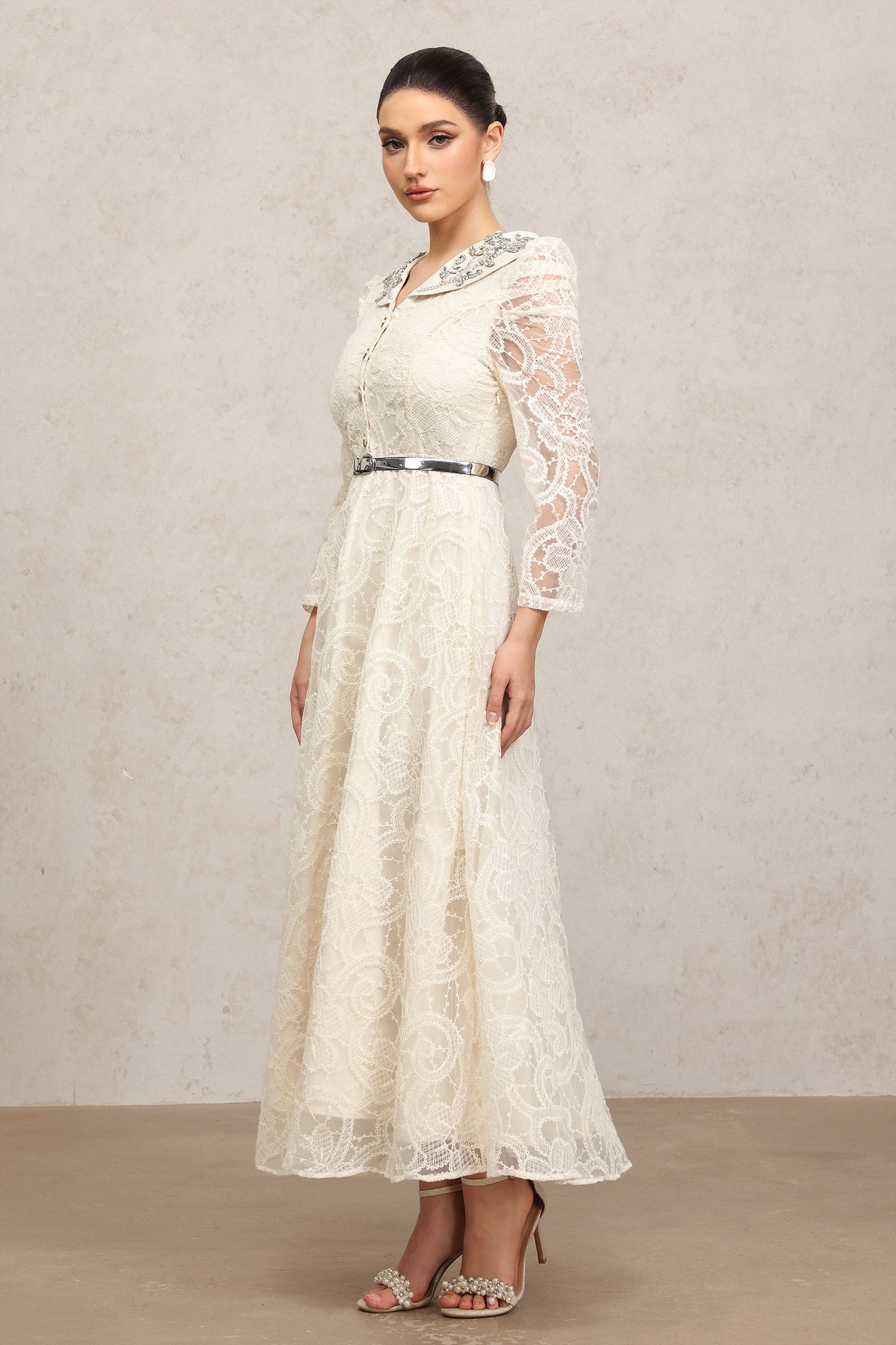 Umeko Long Sleeves Lace Diamond Maxi Dress