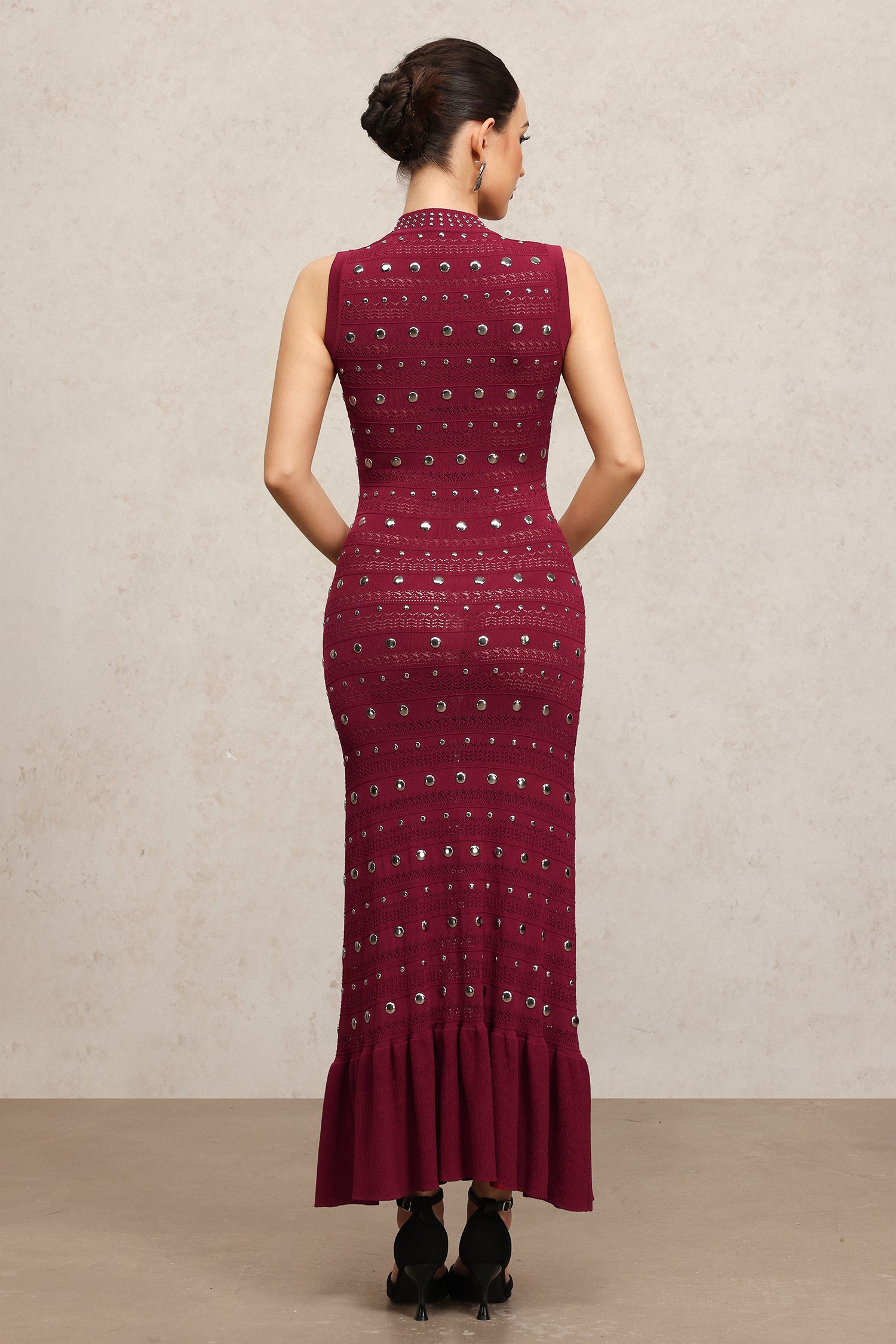 Verga Sleeveless Round Neck Rivet Folds Red Maxi Dress