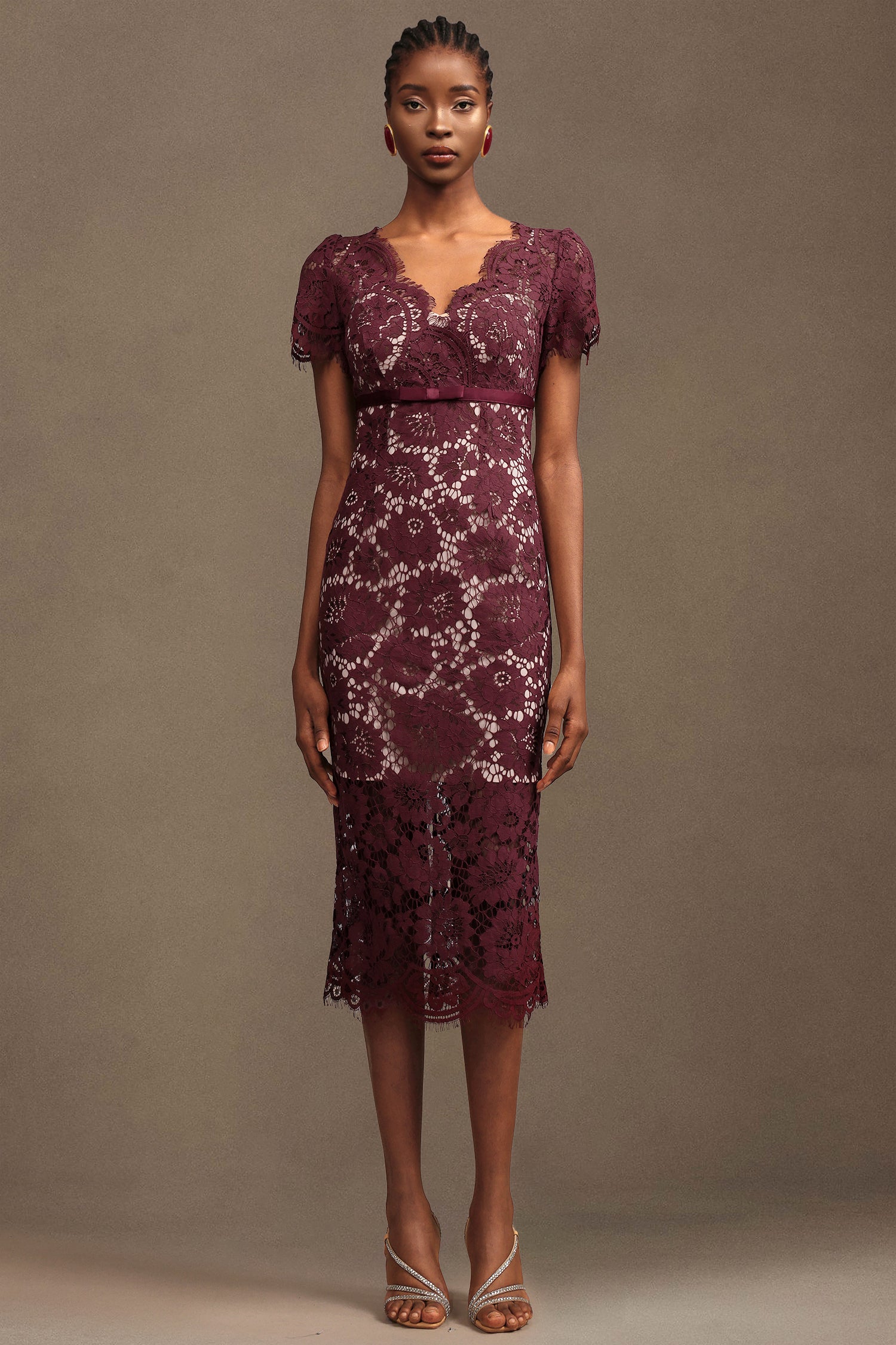 Faithe Elegant Contour V Neck Short Sleeve Floral Lace Midi Dress