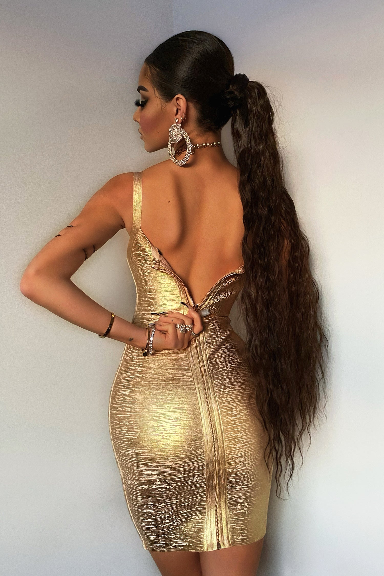 Metallic Gold Bandage Mini Cocktail Kleid