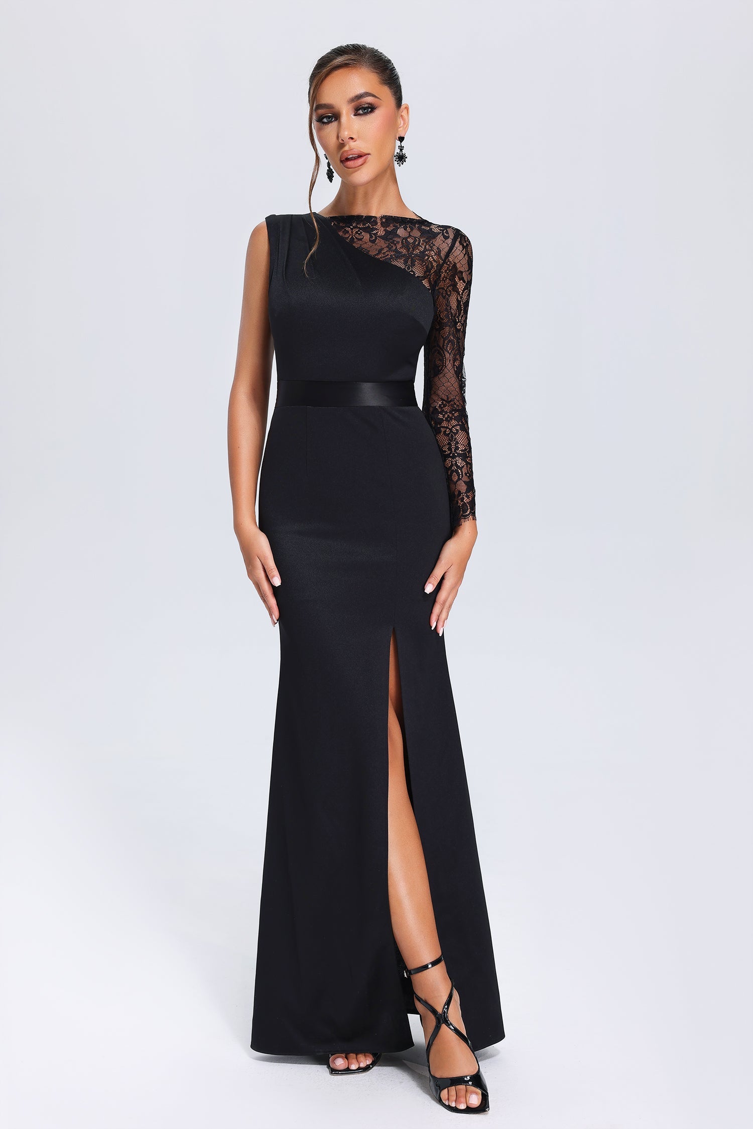 Naja Lace Sleeve Maxi Dress